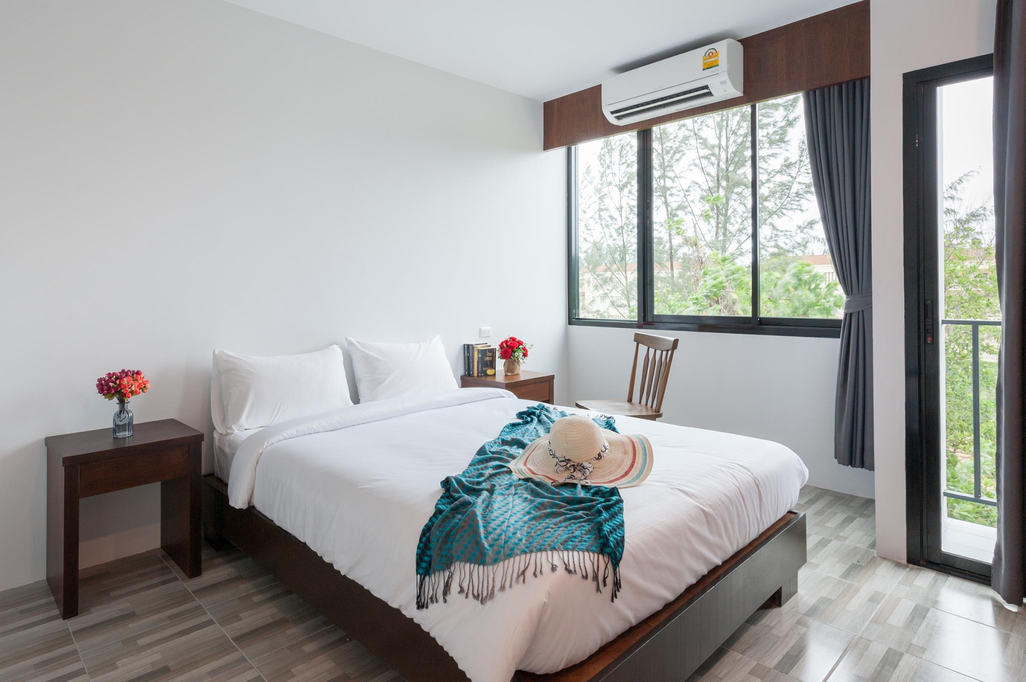 The Sixteenth Surin Beach Hotel