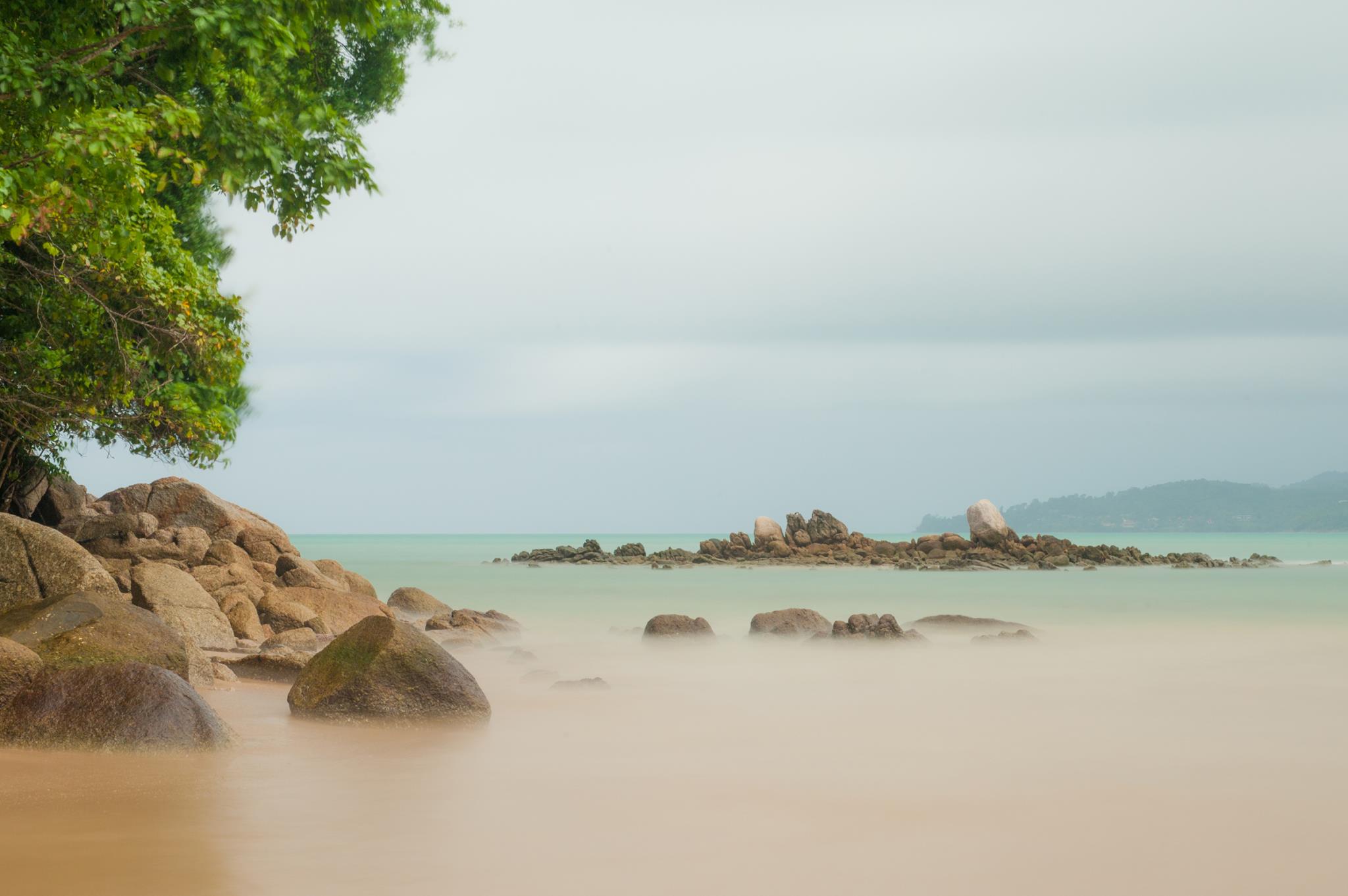 The Sixteenth Surin Beach Hotel