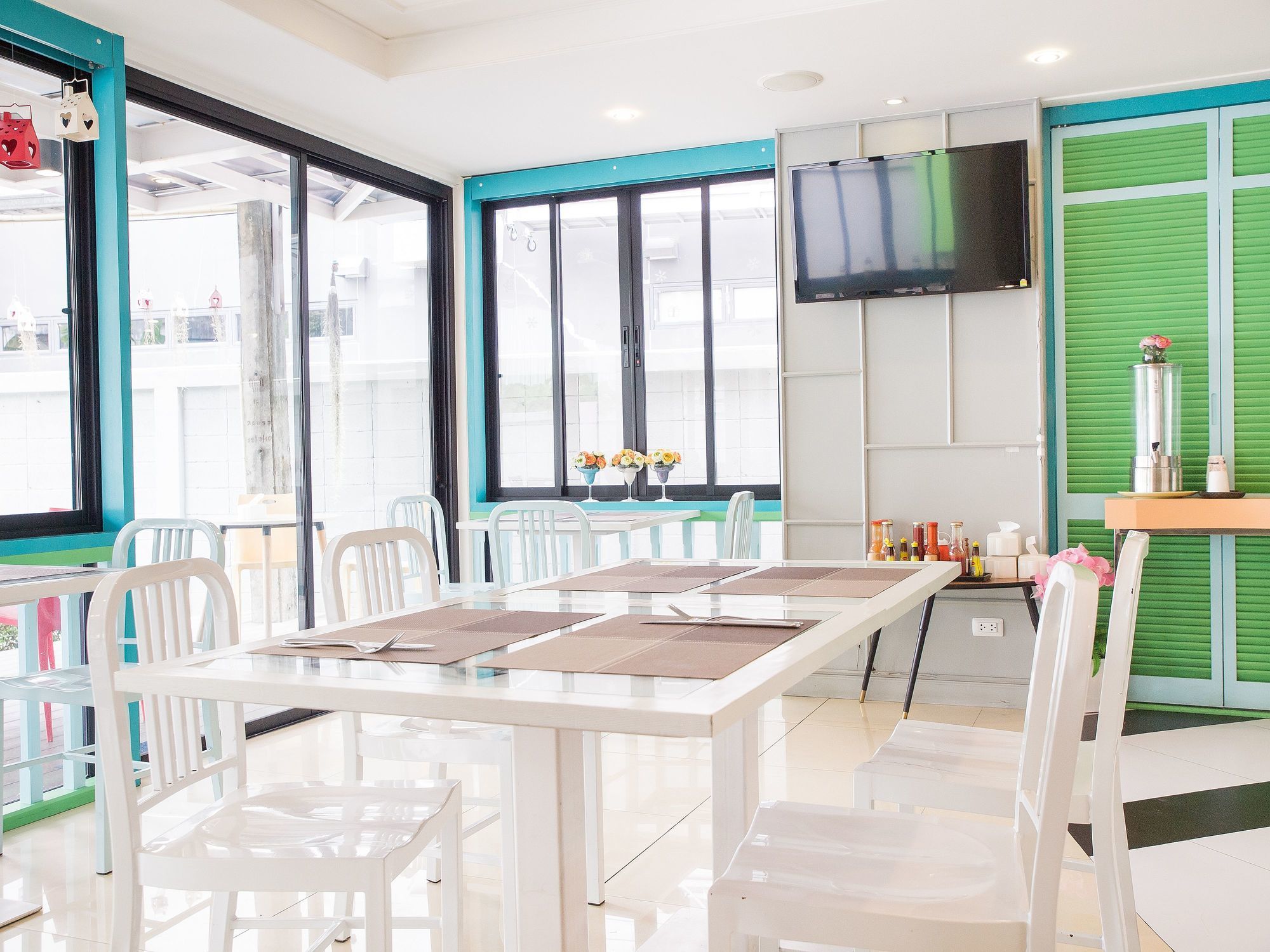 The Tint at Phuket Town