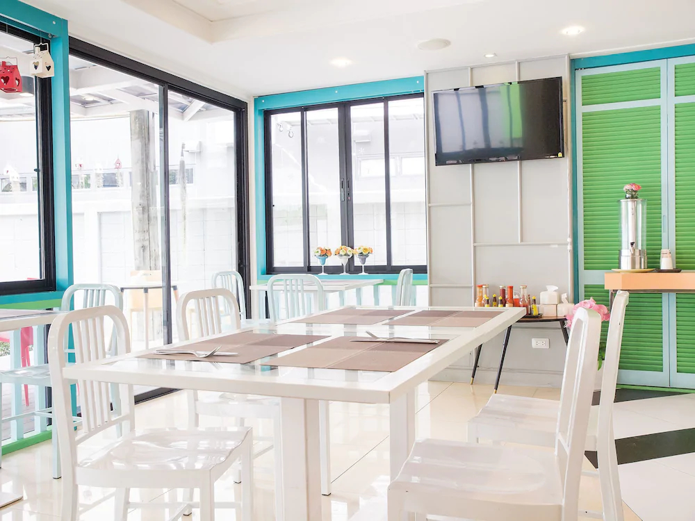 The Tint at Phuket Town by ZEN Rooms