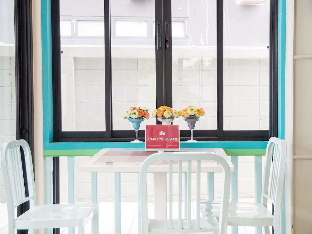 The Tint at Phuket Town by ZEN Rooms