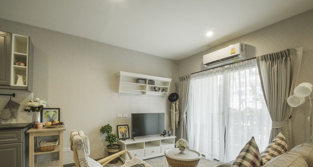 The Title Residencies Naiyang By Trips Phuket