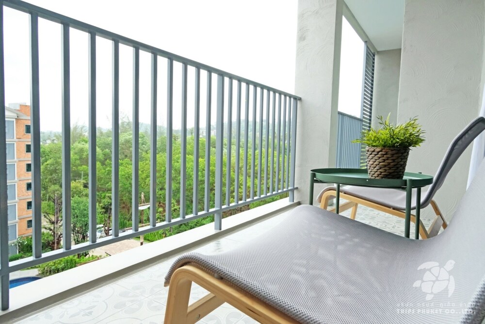 The Title Residencies Naiyang By Trips Phuket