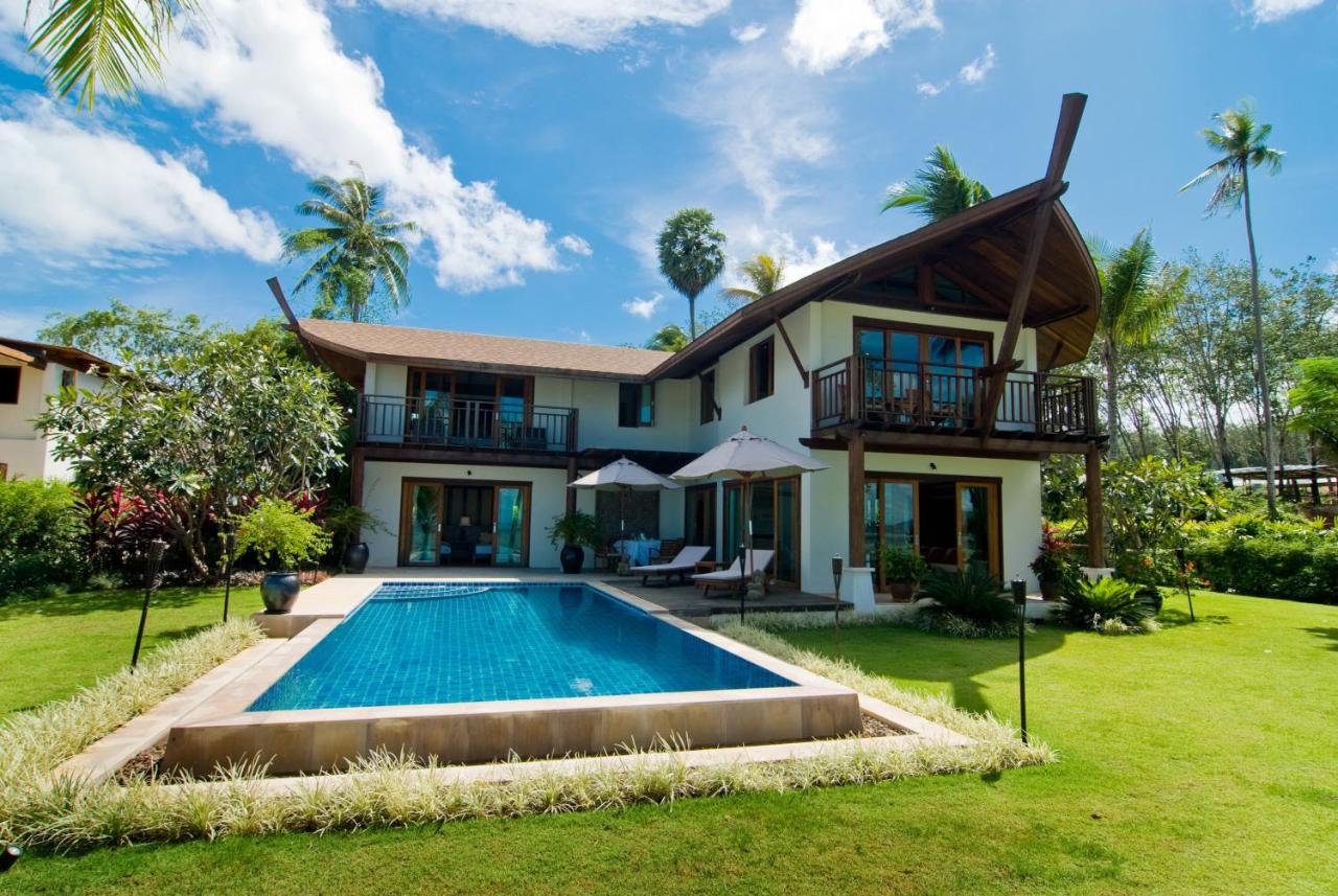 Barceló Coconut Island