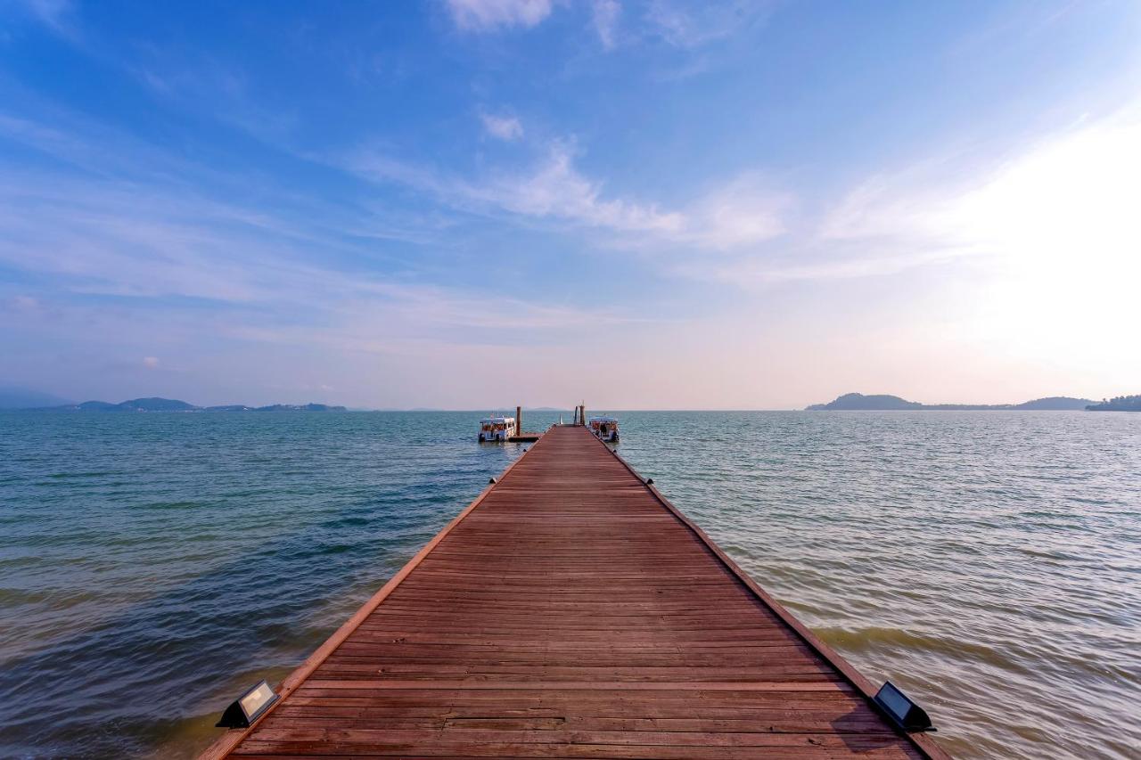 Barceló Coconut Island