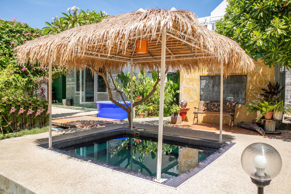 Tira Hostel @Chalong Phuket by Oyo Rooms