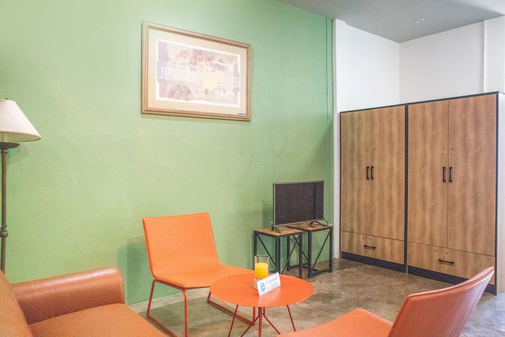 Tira Hostel @Chalong Phuket by Oyo Rooms