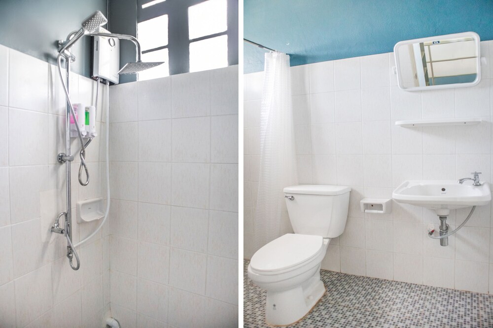 Tira Hostel @Chalong Phuket by Oyo Rooms