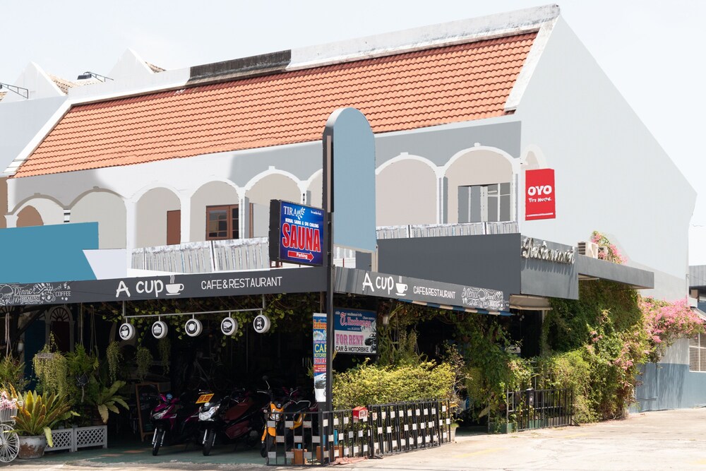 Tira Hostel @Chalong Phuket by Oyo Rooms