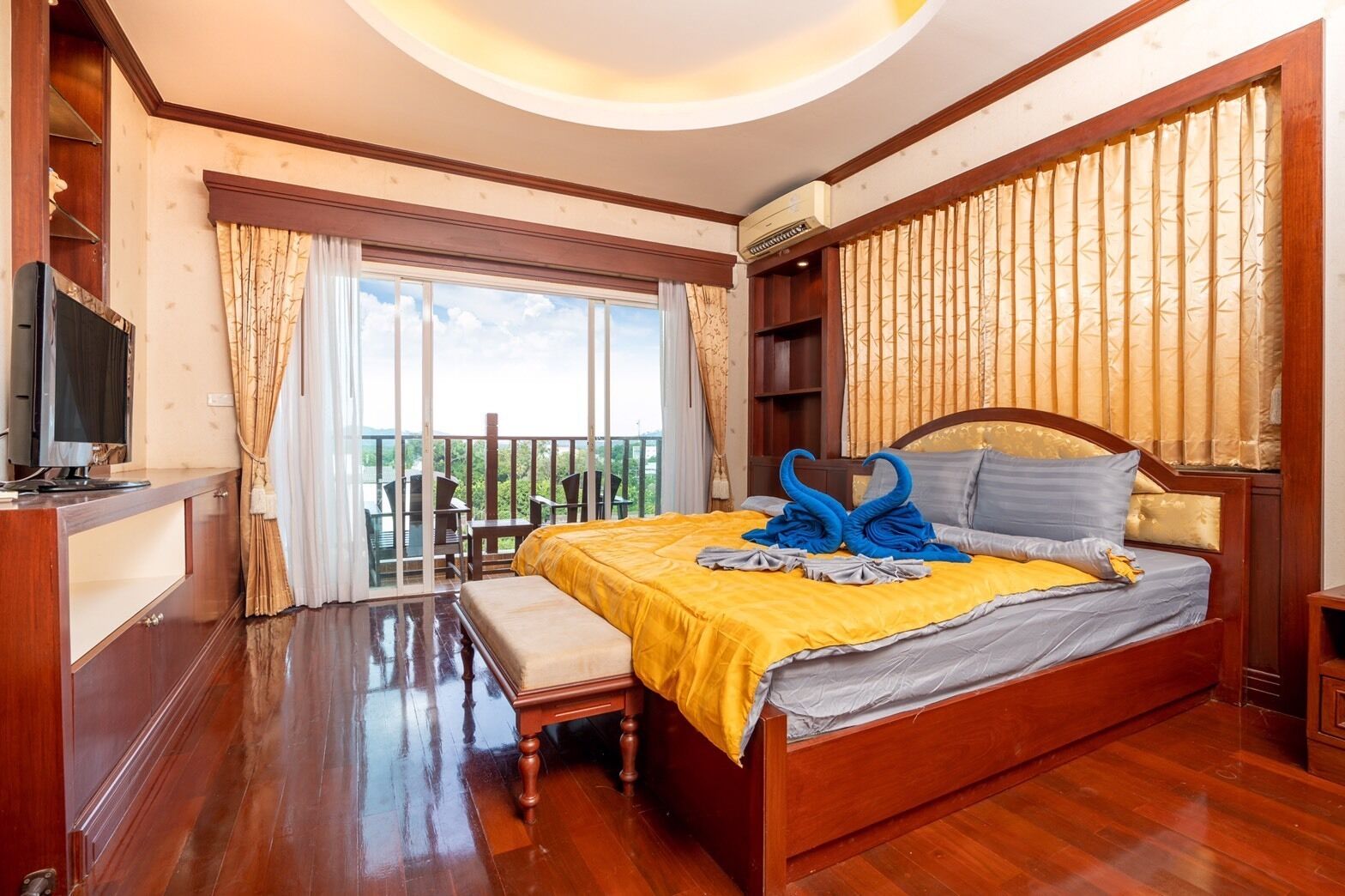 Anyaburi Private Pool Villa