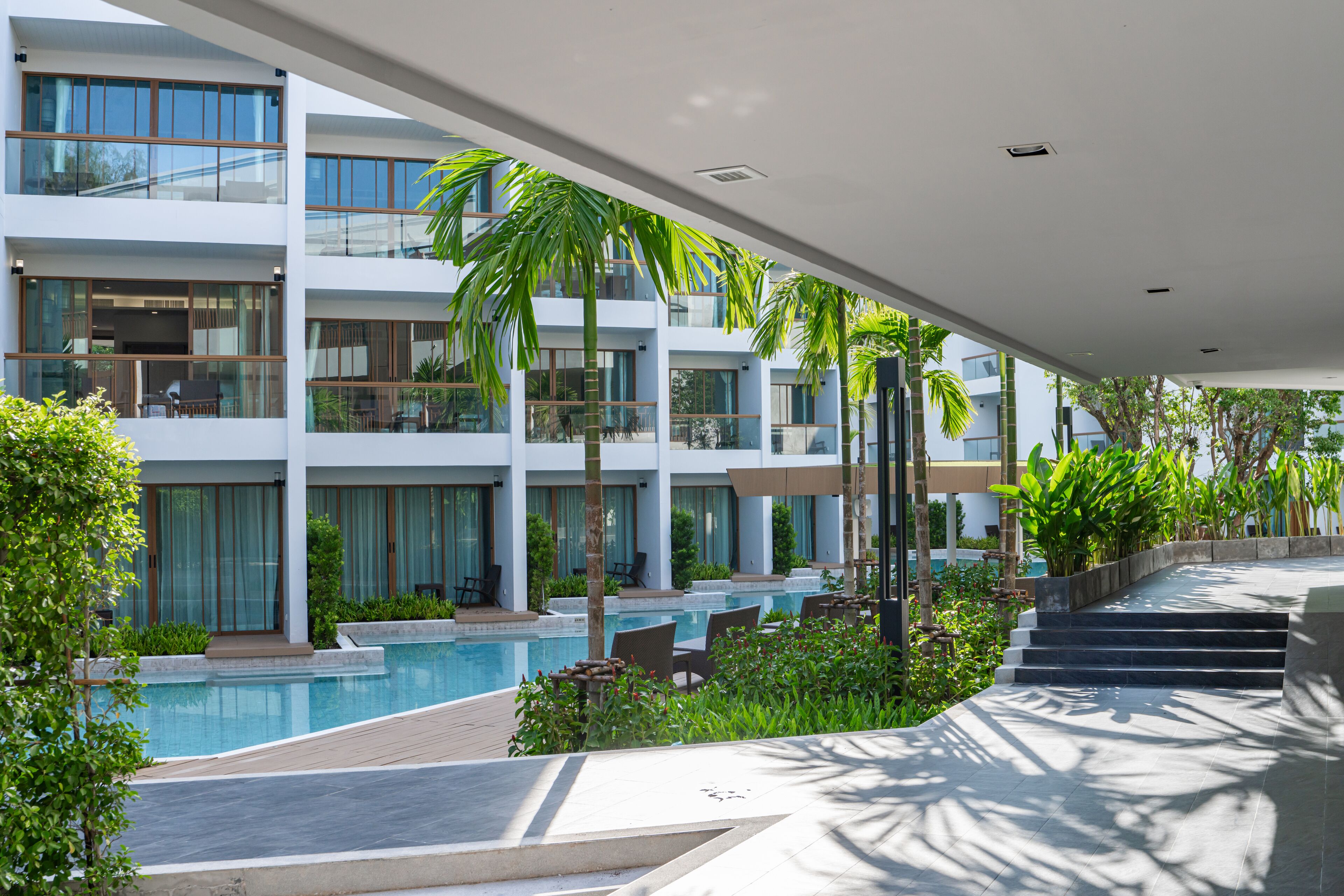 Bella Nara Phuket Naiyang Beach