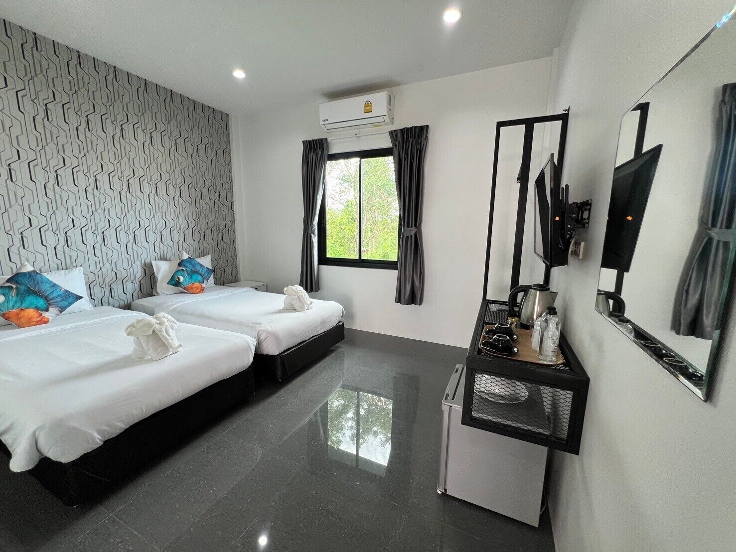 Chanakarn Pool Access Rawai