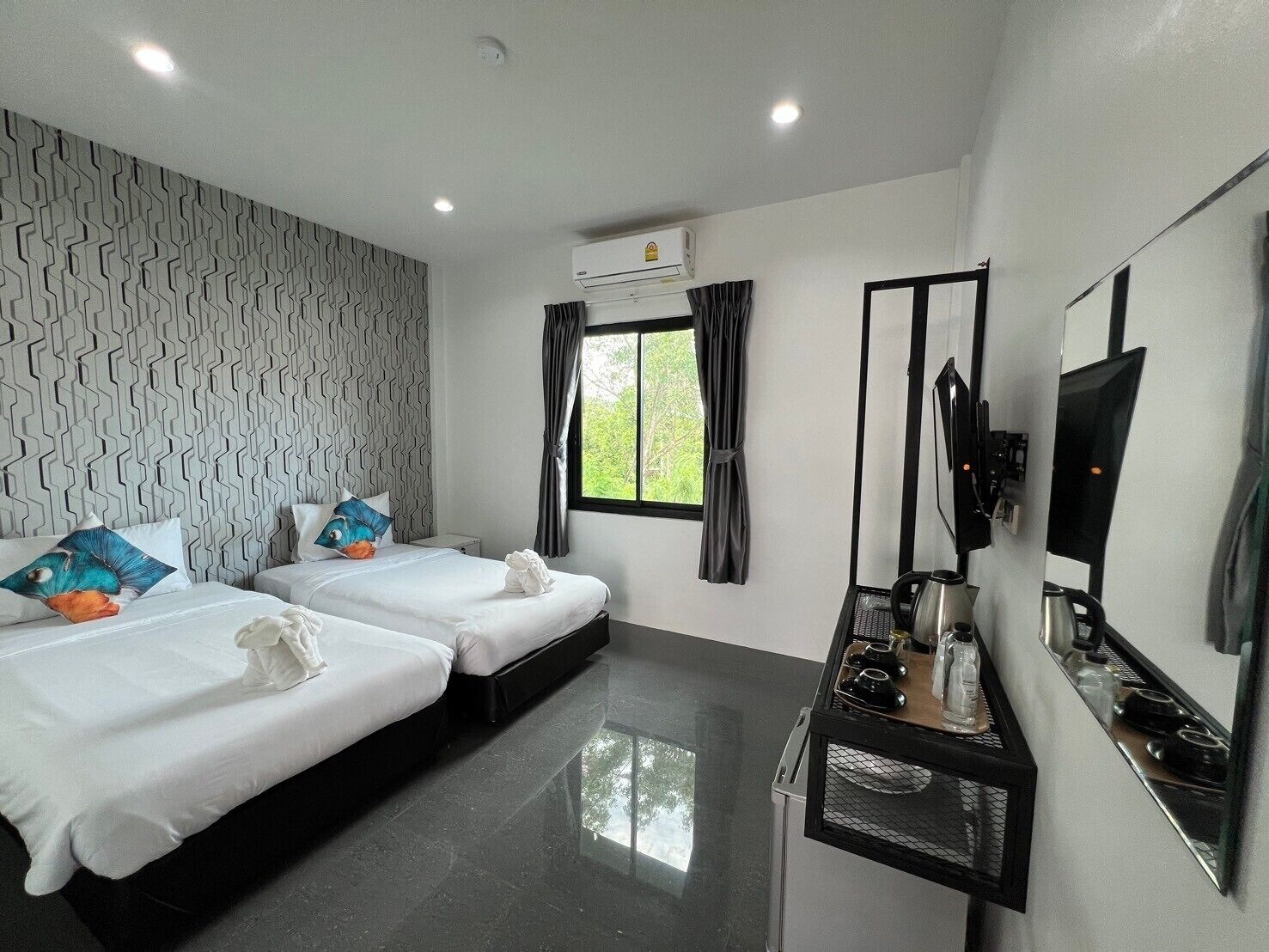 Chanakarn Pool Access Rawai