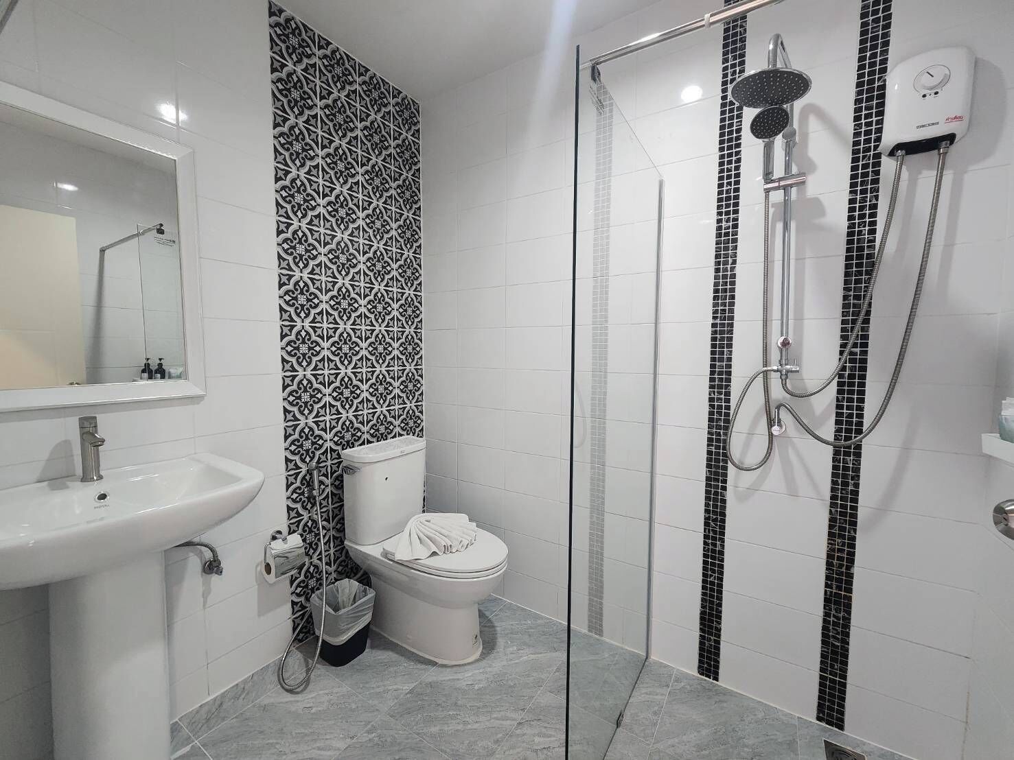 Chanakarn Pool Access Rawai