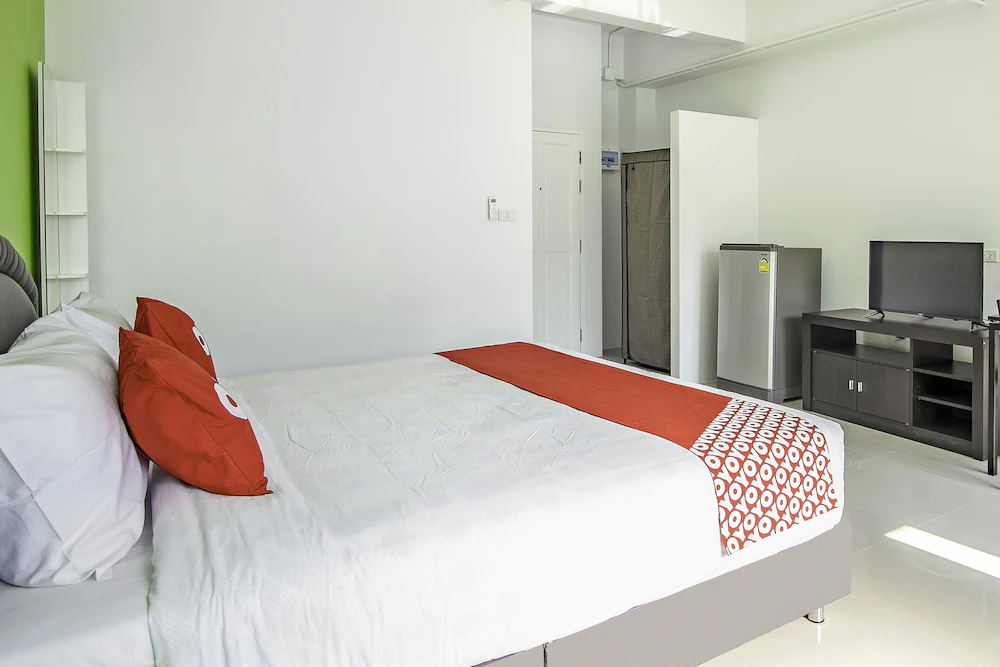 C W Mansion Phuket