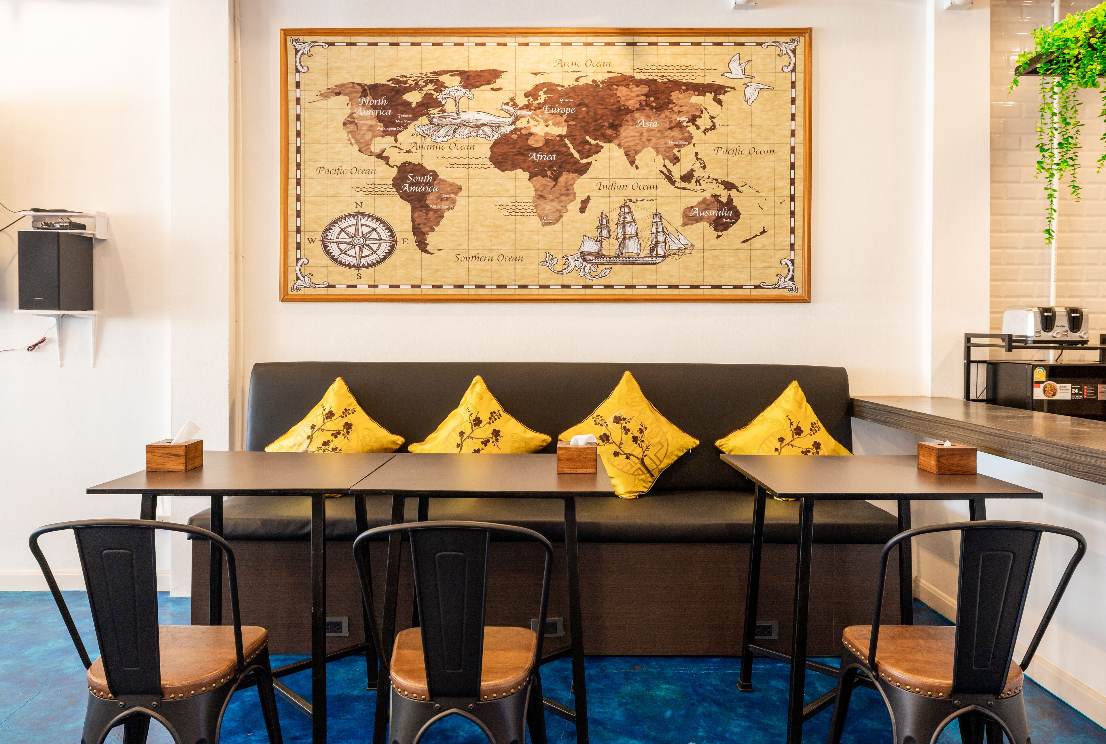 Marco Polo Phuket Poshtel & Bistro