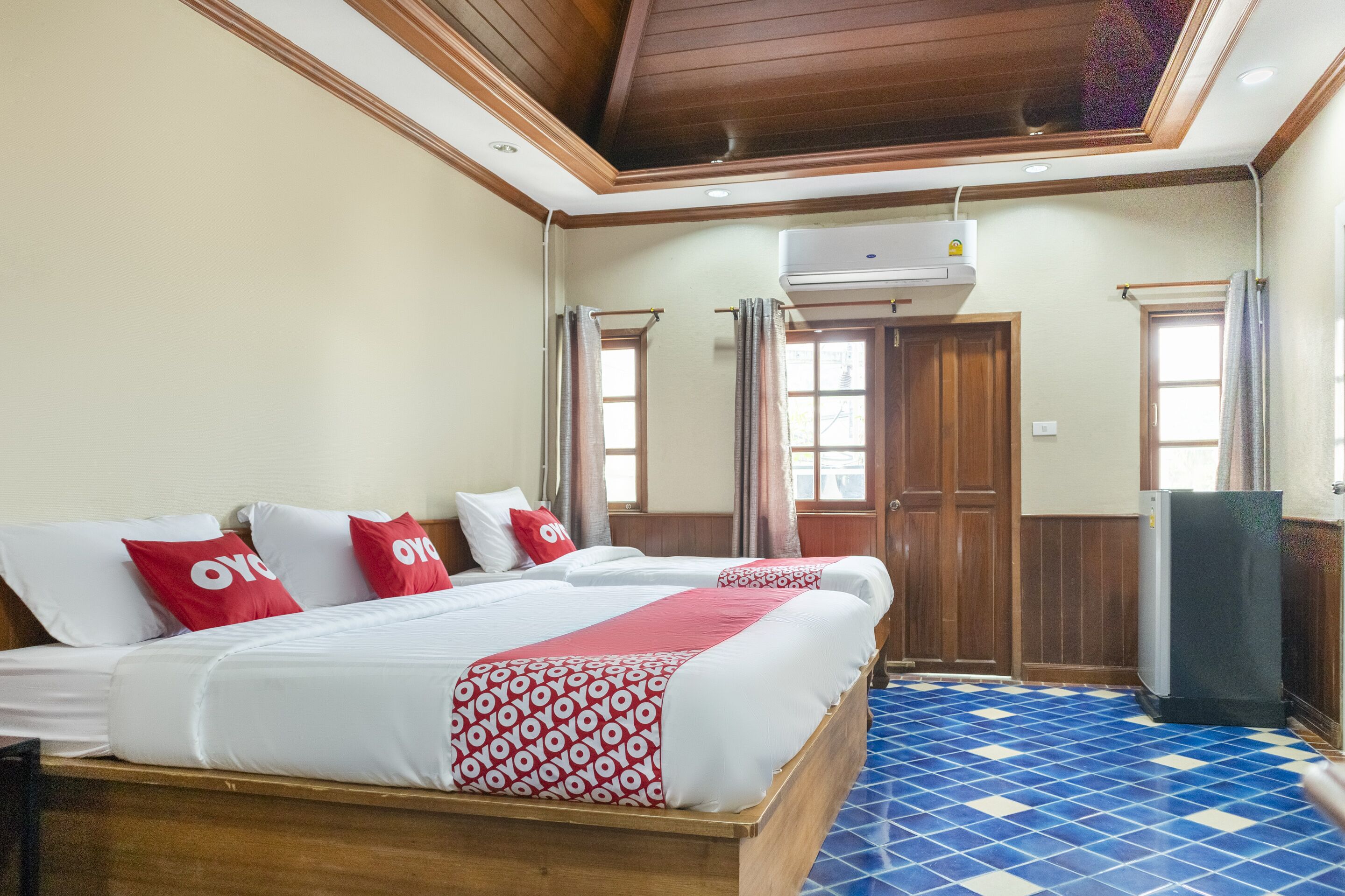OYO 736 Green Poshtel