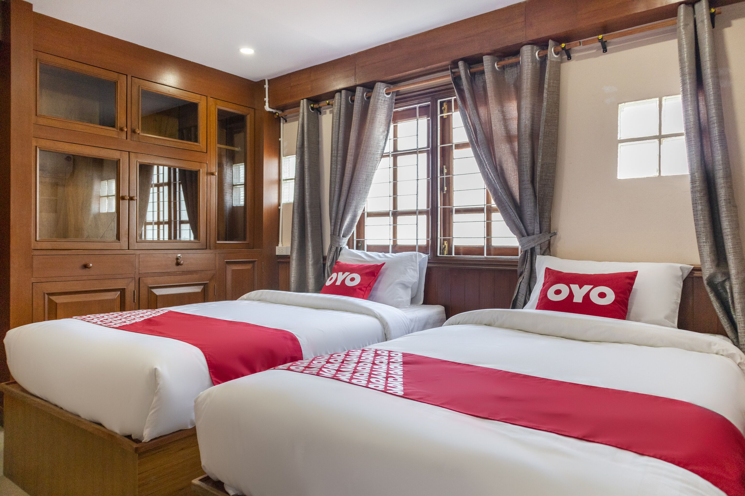 OYO 736 Green Poshtel