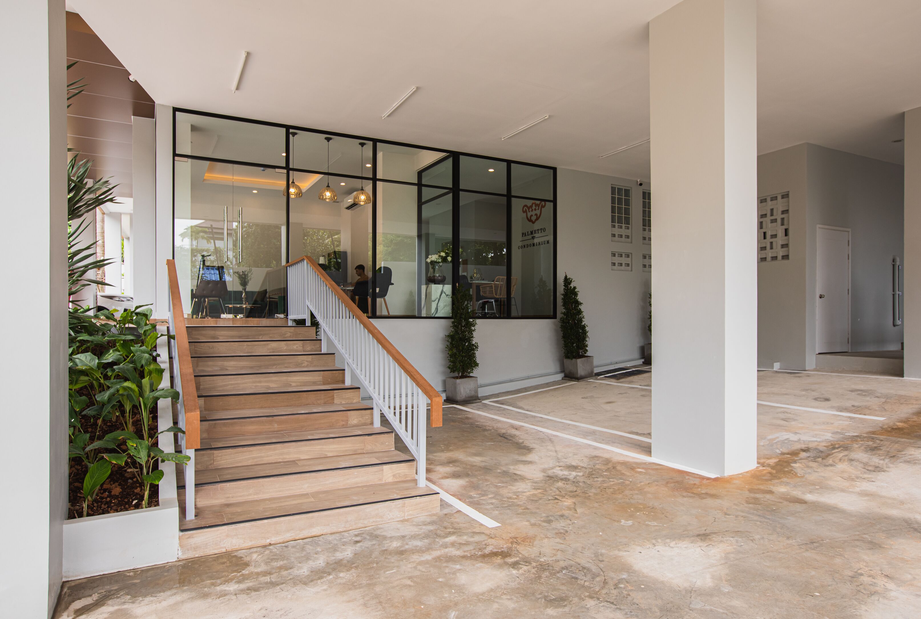 Palmetto Condominium