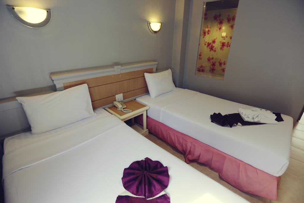 Patong Beachfront Boutique Hotel