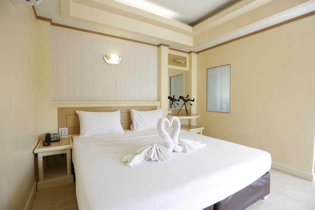 Patong Beachfront Boutique Hotel