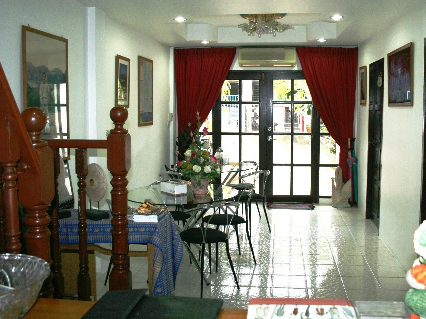 Summer Breeze Inn