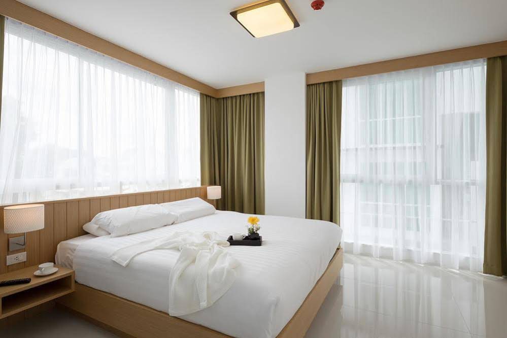 Modern Thai Suites
