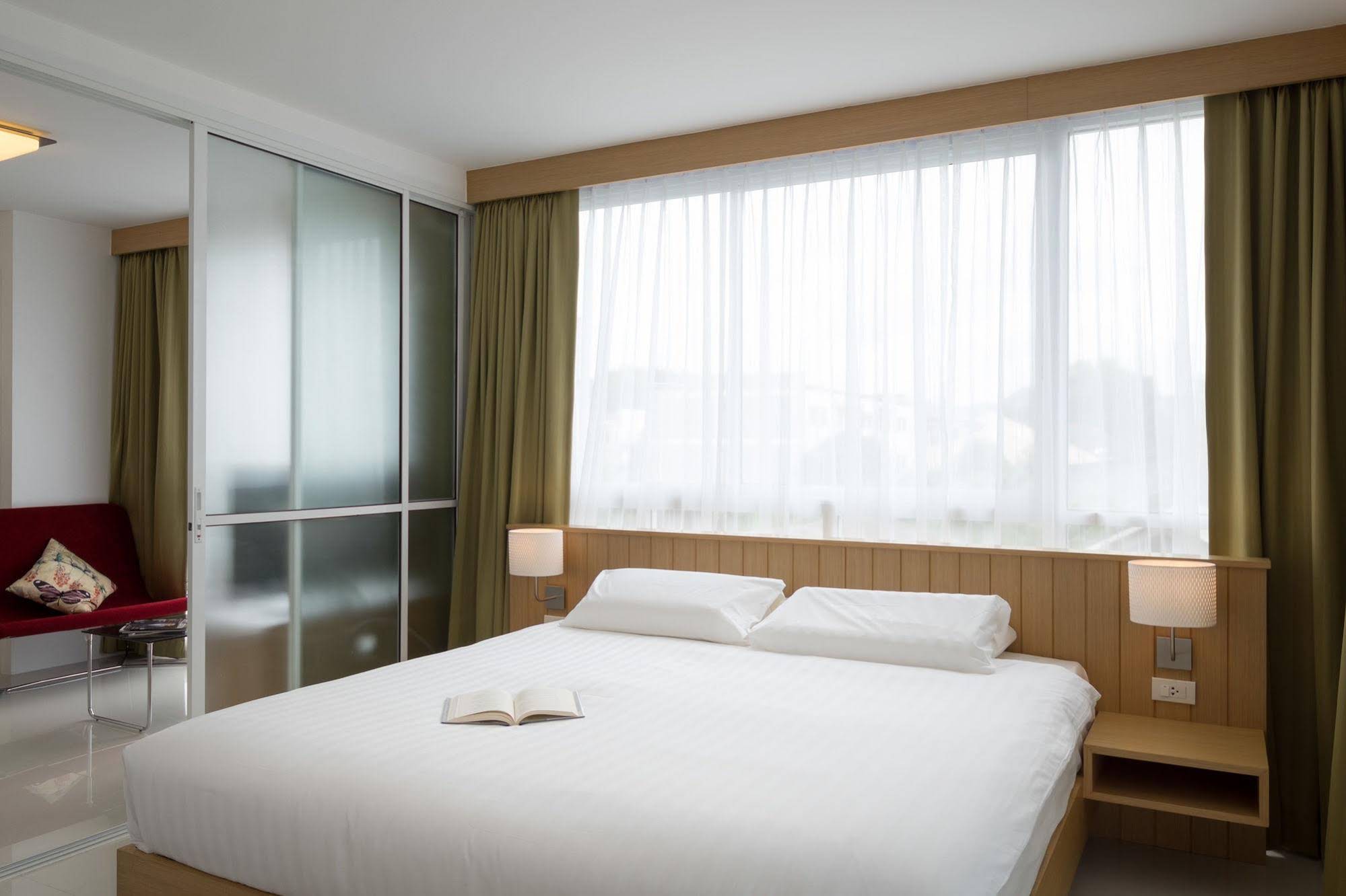 Modern Thai Suites