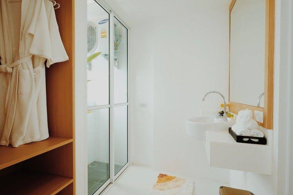 Modern Thai Suites