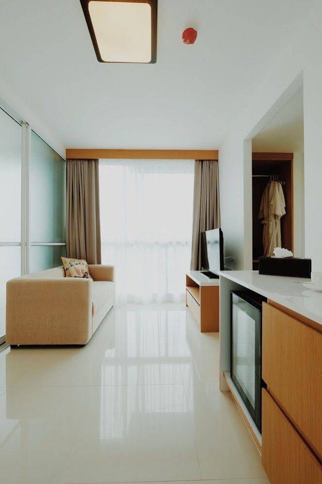 Modern Thai Suites