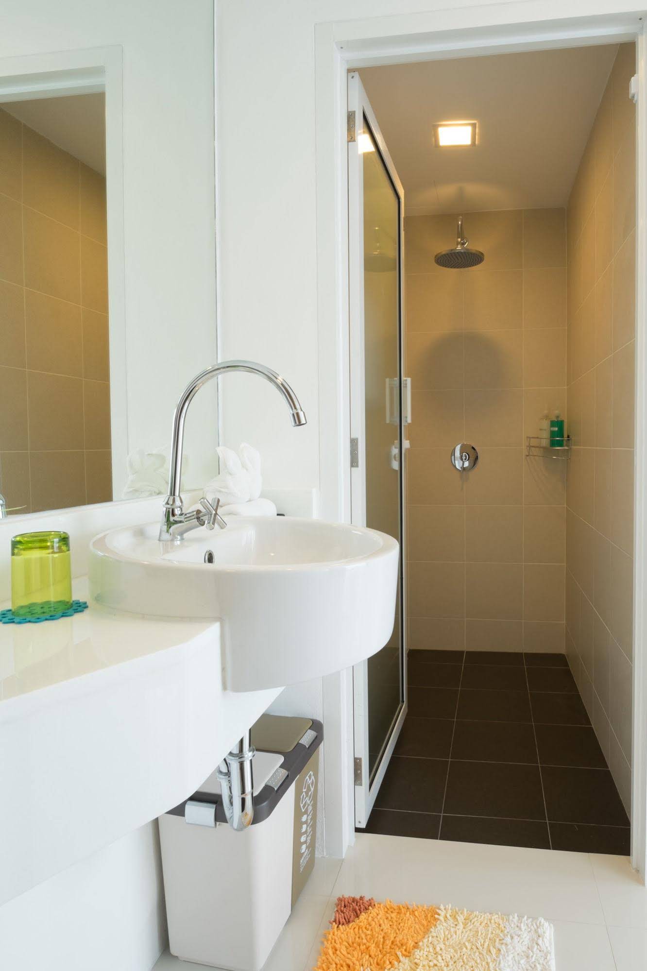 Modern Thai Suites