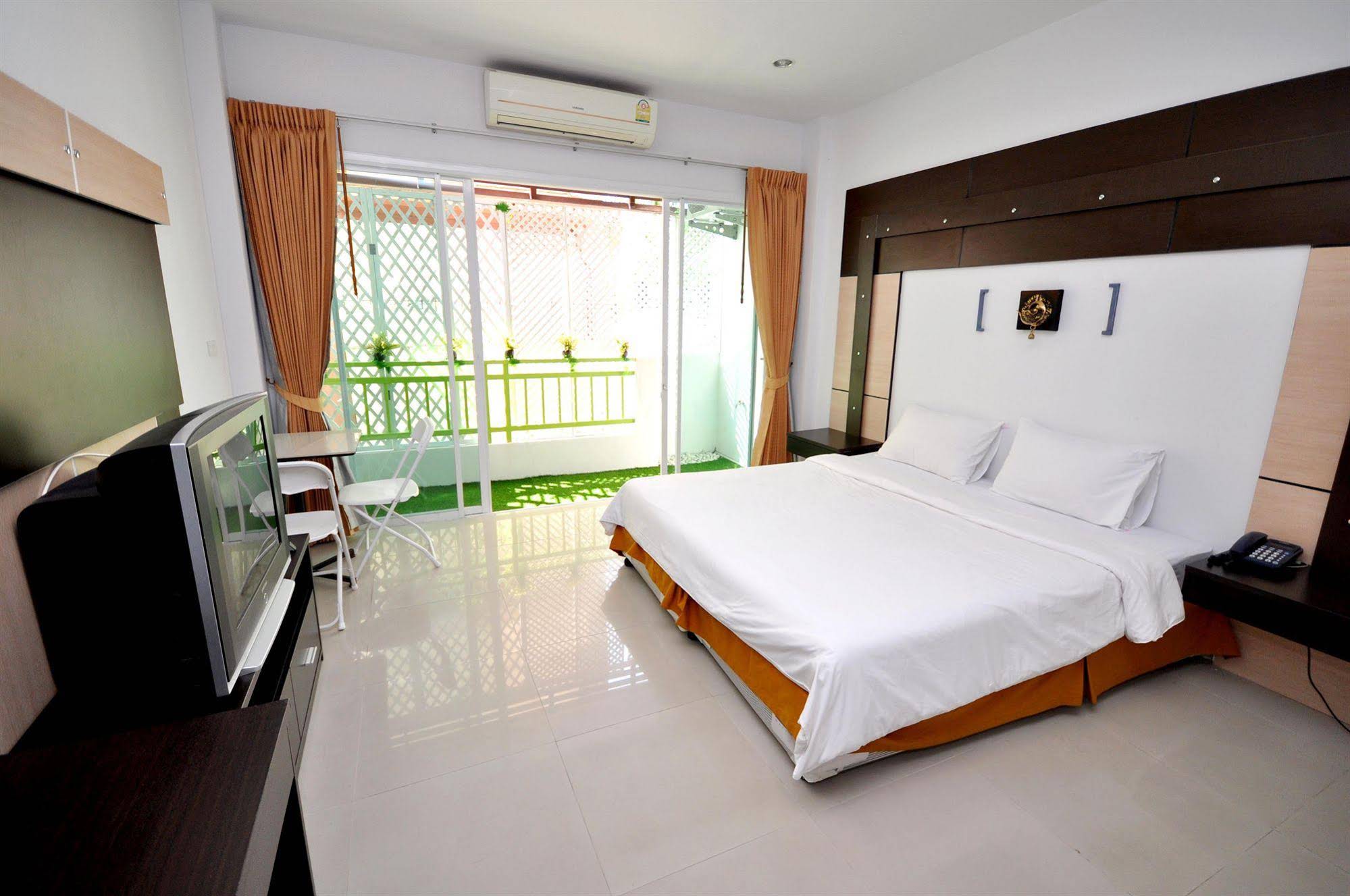 Saruda Phuket Hotel