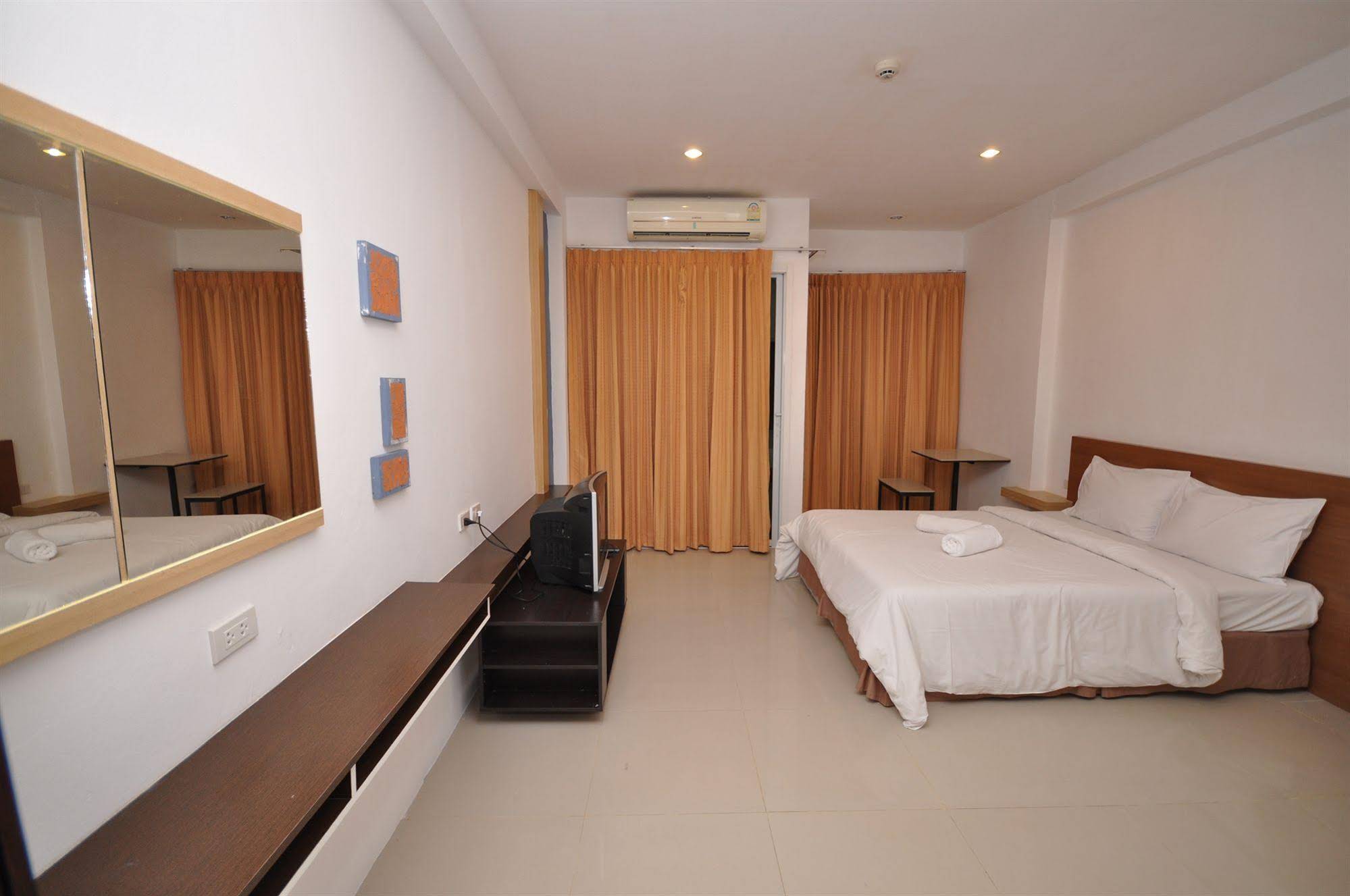 Saruda Phuket Hotel