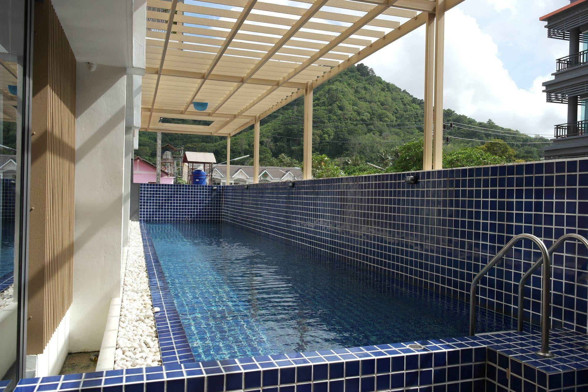 Saruda Phuket Hotel