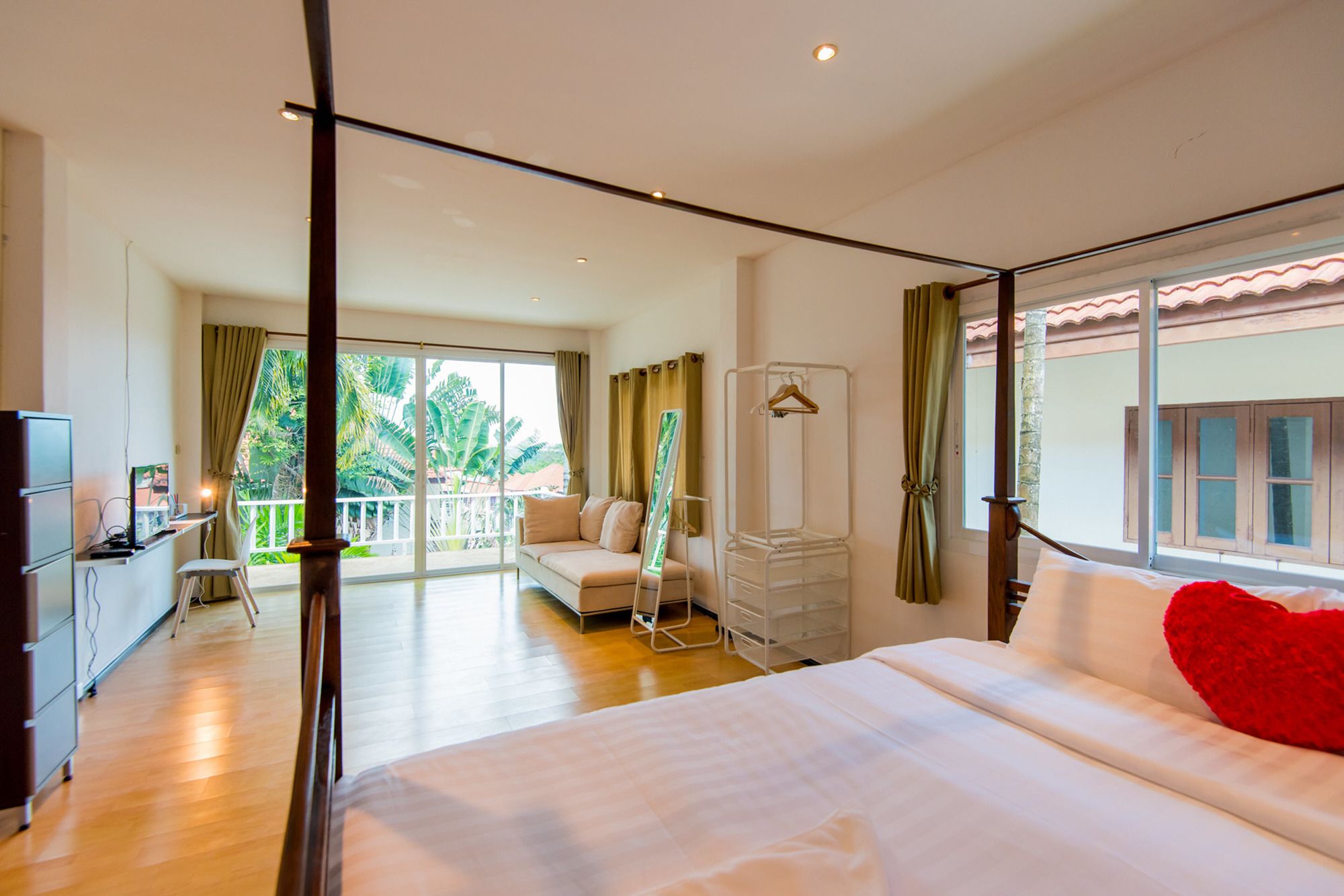 Tananza Pool Villa Nern Khao Phuket