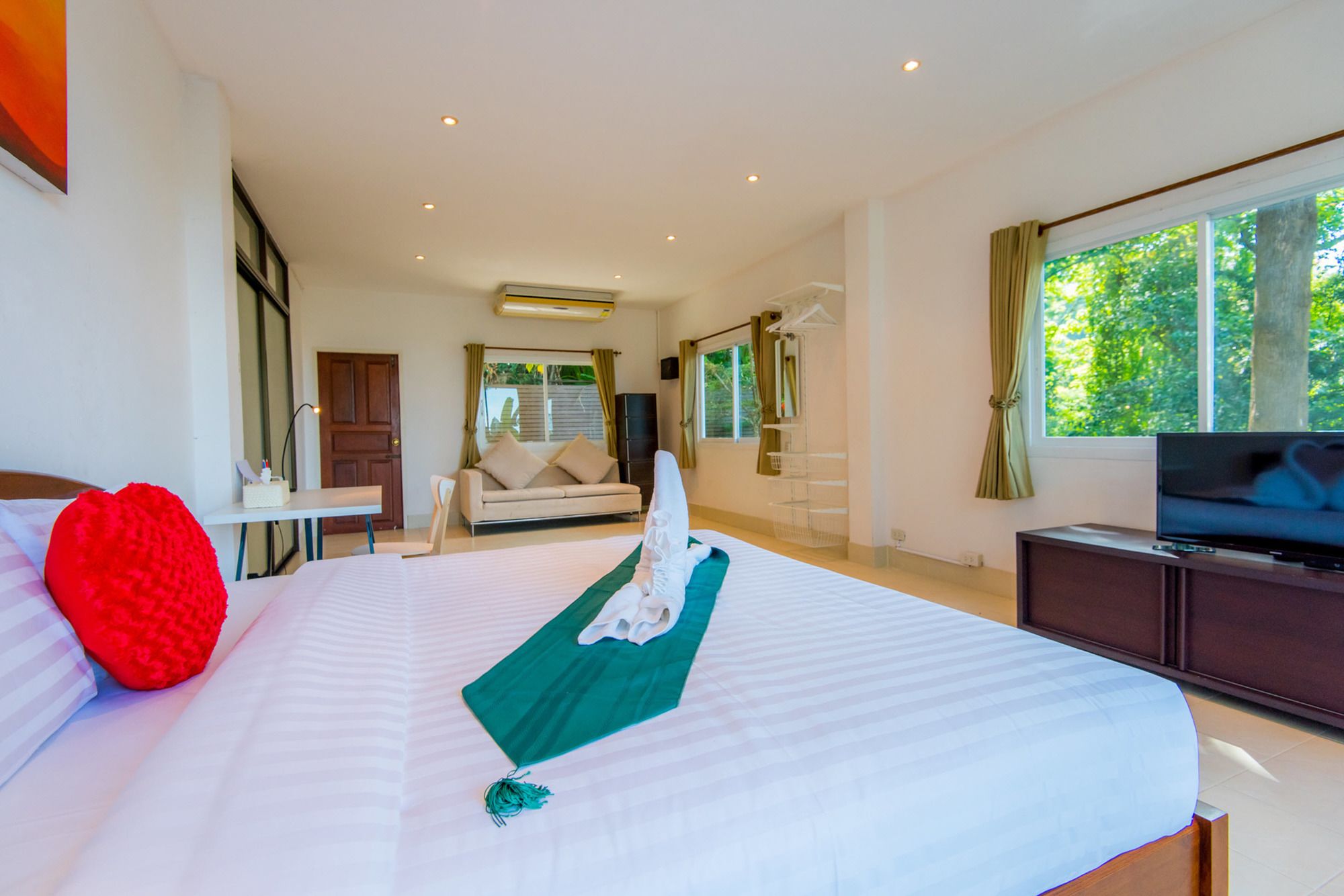 Tananza Pool Villa Nern Khao Phuket
