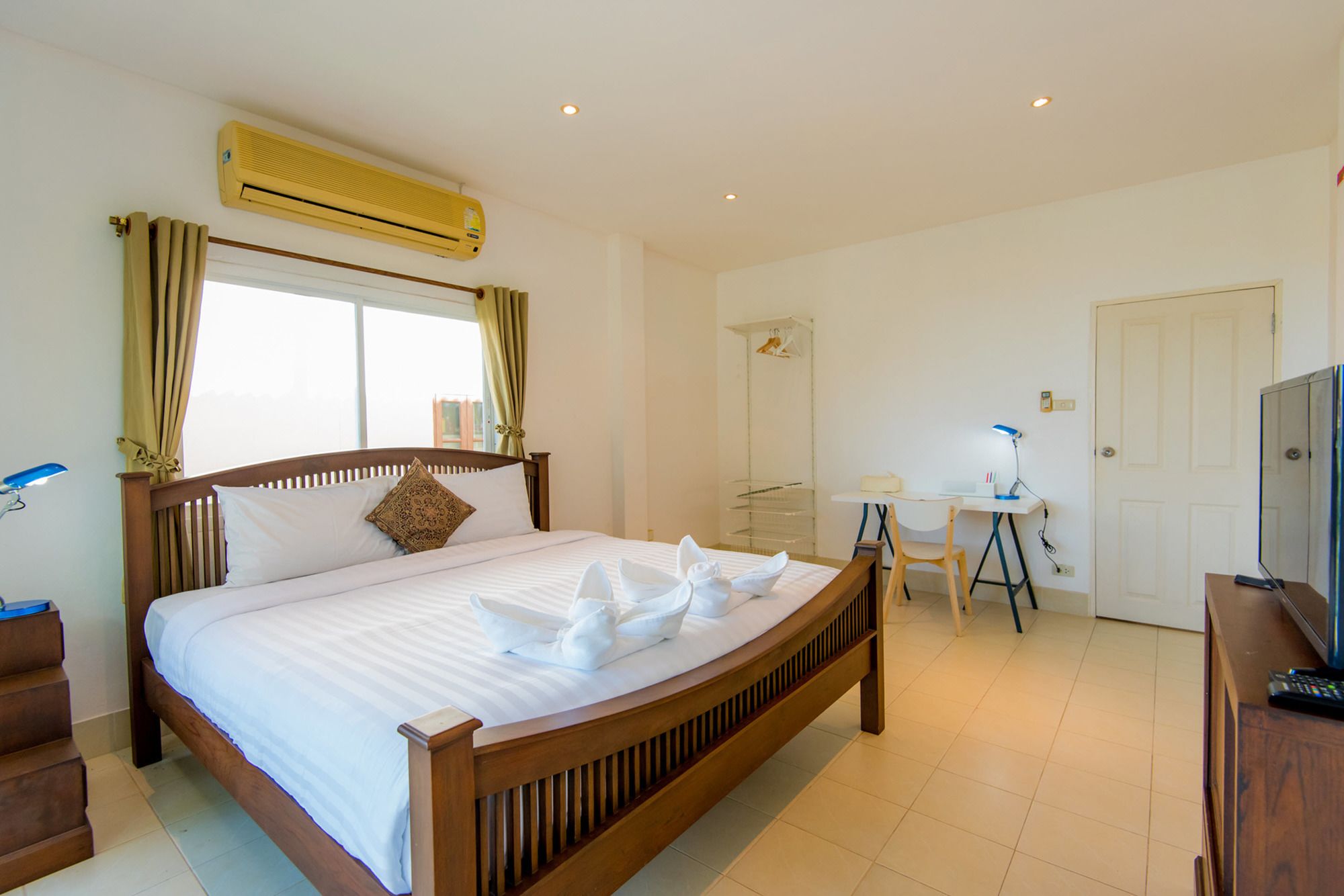 Tananza Pool Villa Nern Khao Phuket