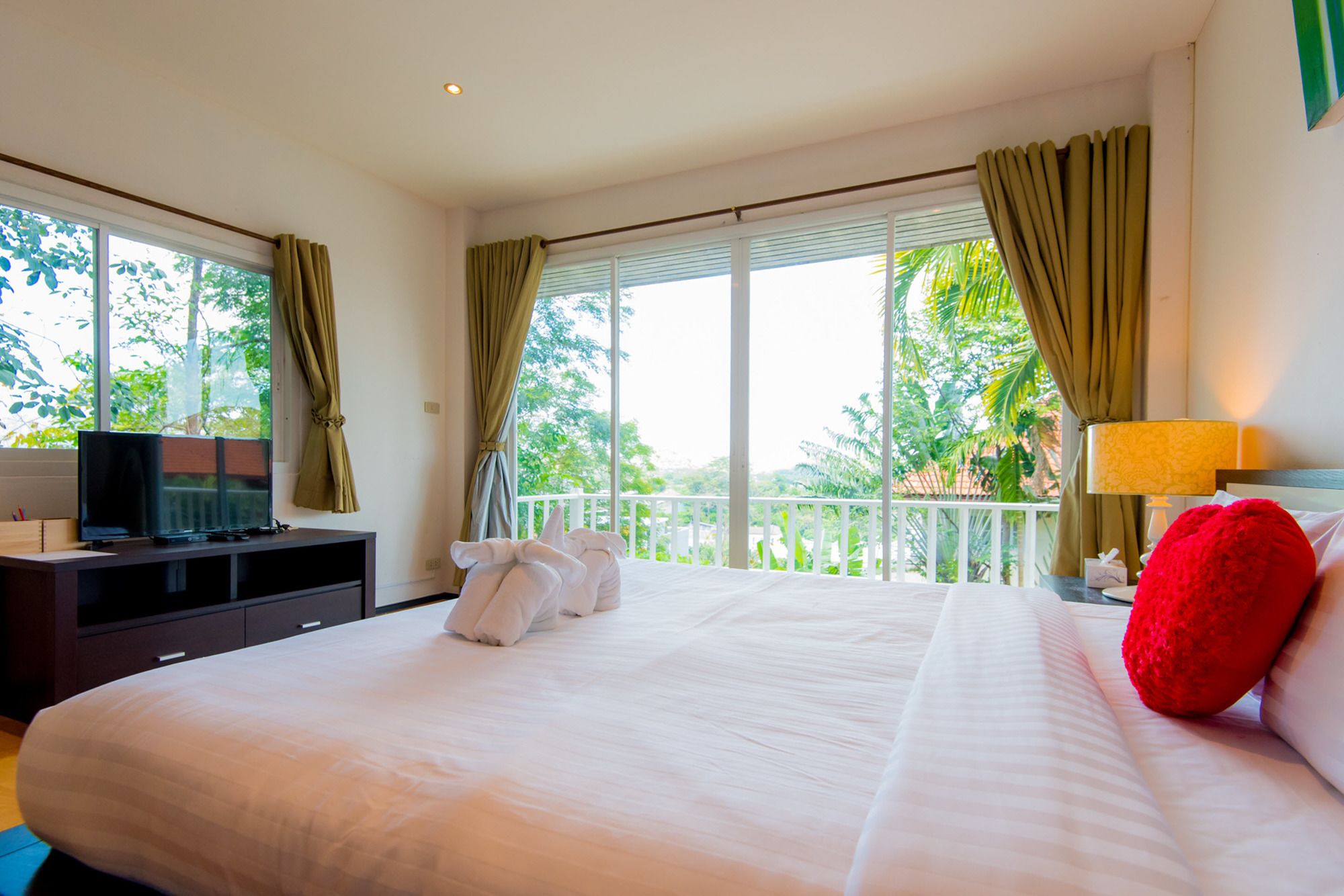 Tananza Pool Villa Nern Khao Phuket