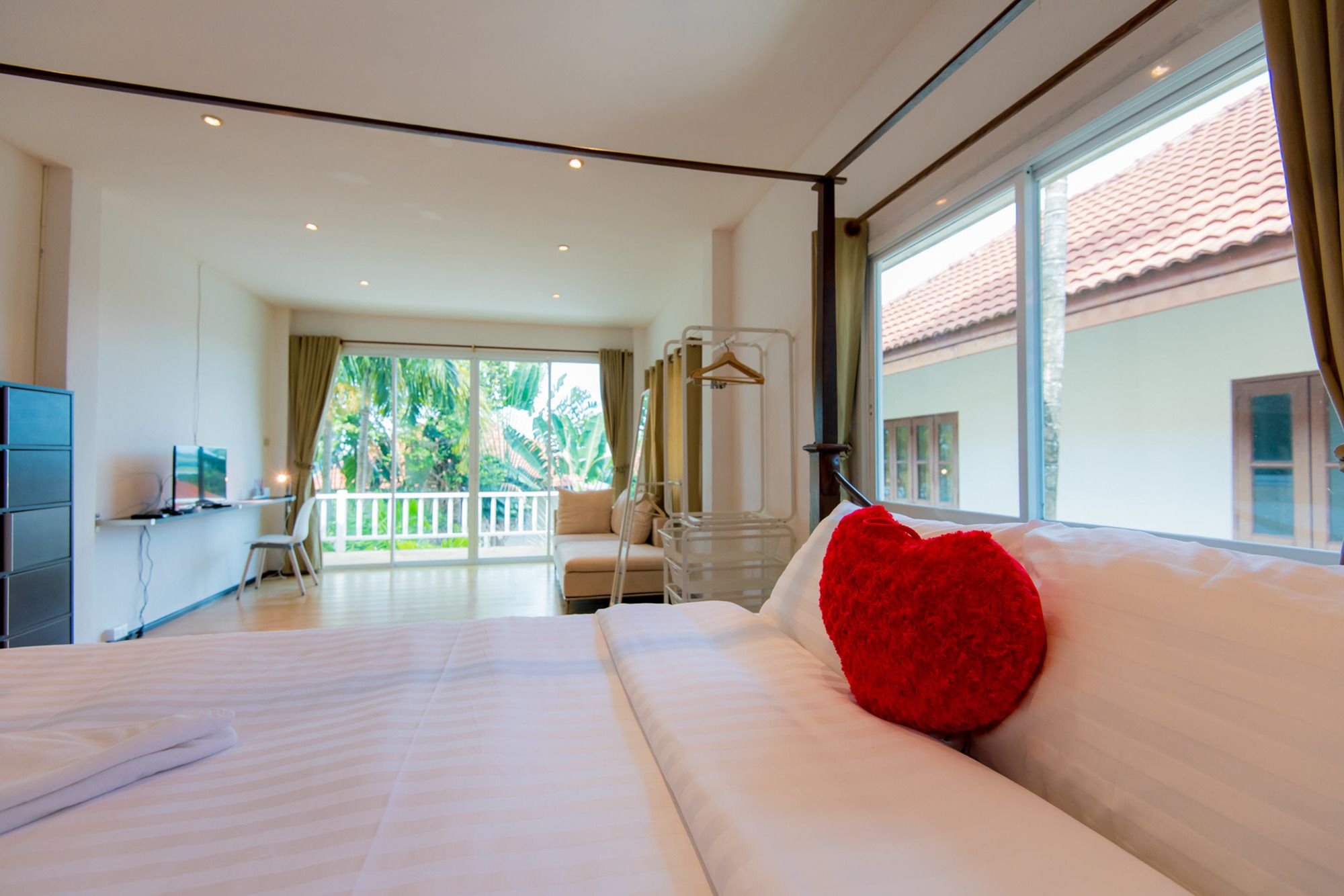 Tananza Pool Villa Nern Khao Phuket