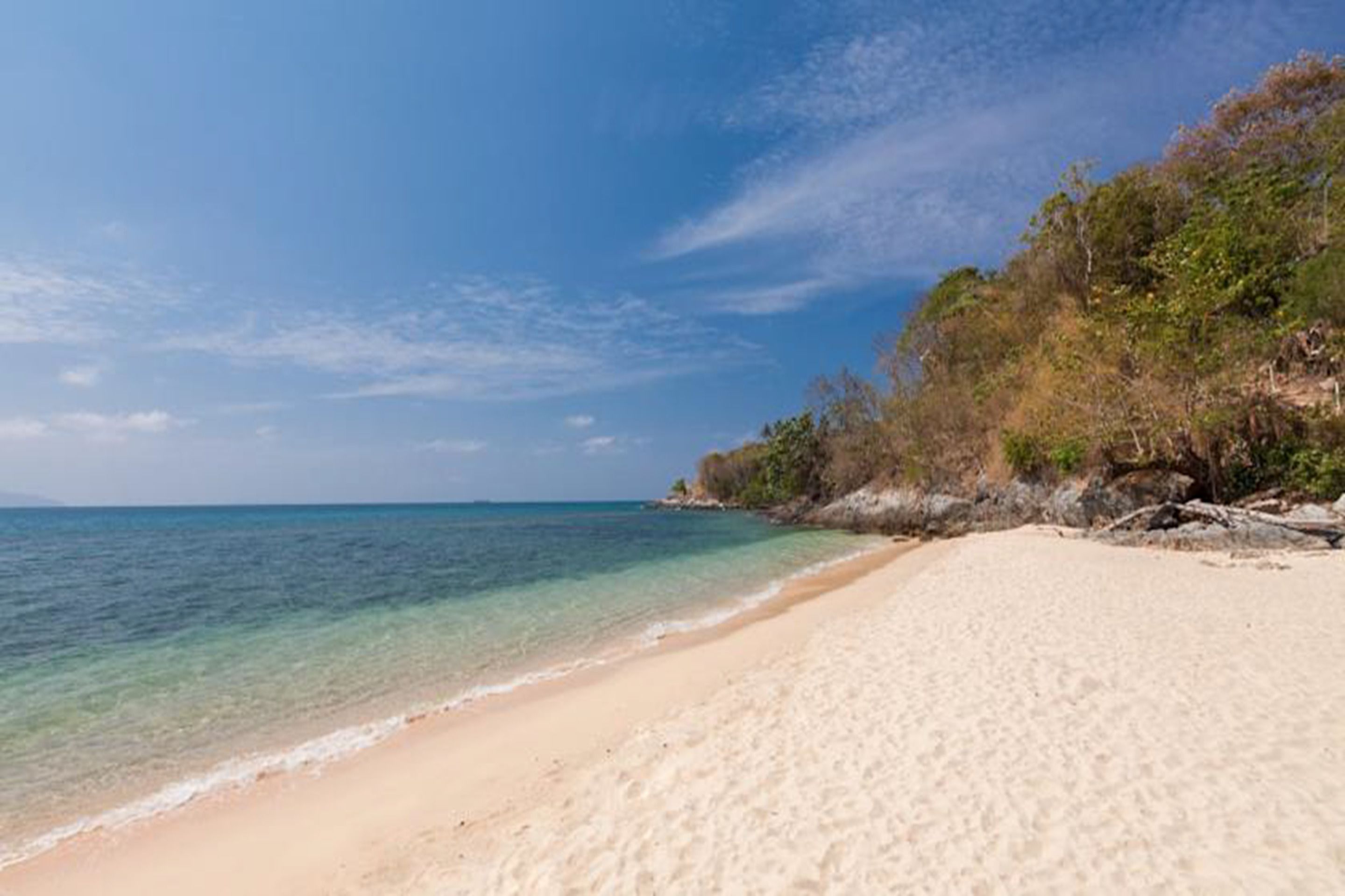 Baan Khunying - Secluded Beachfront