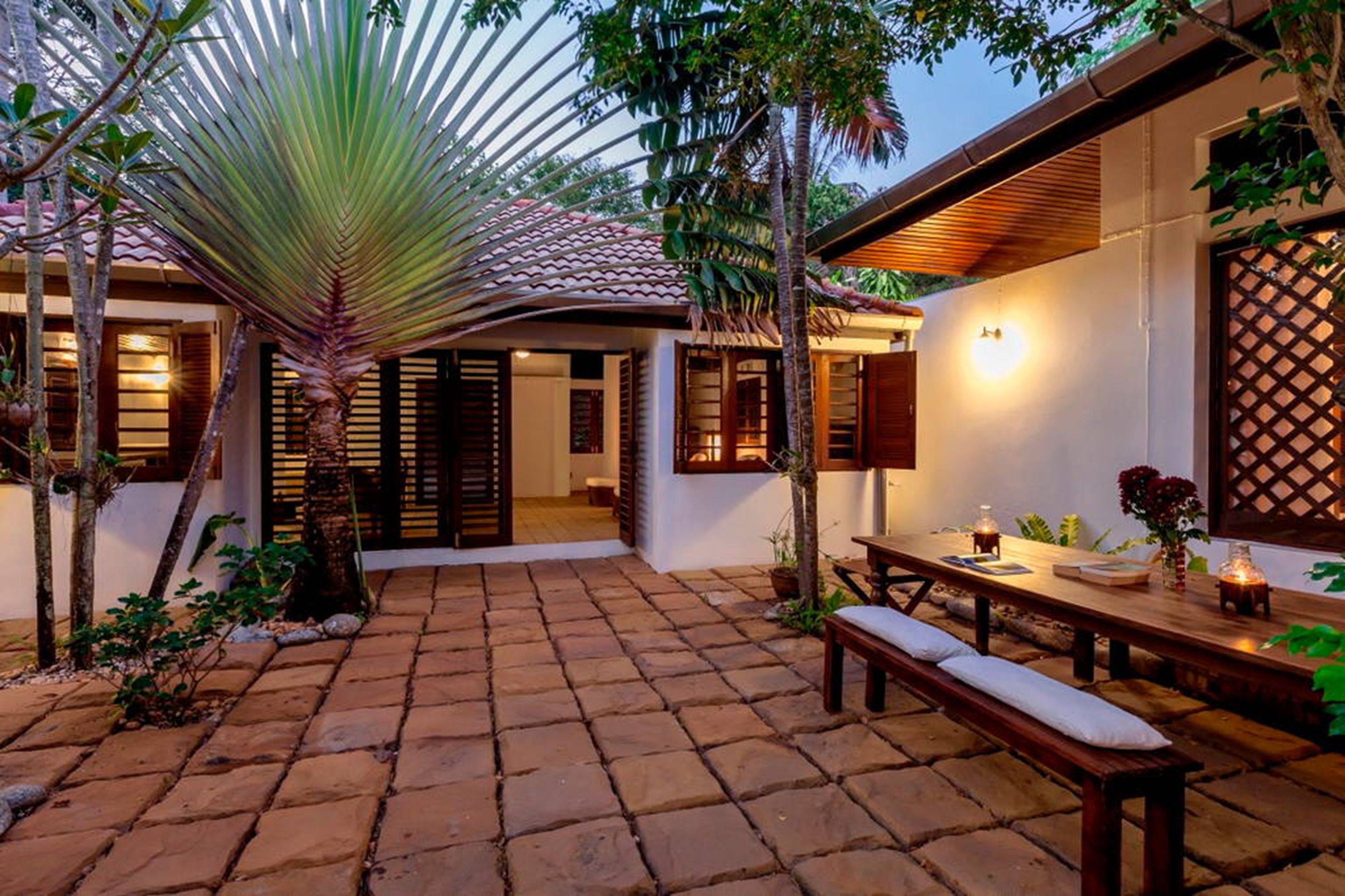 Baan Khunying - Secluded Beachfront