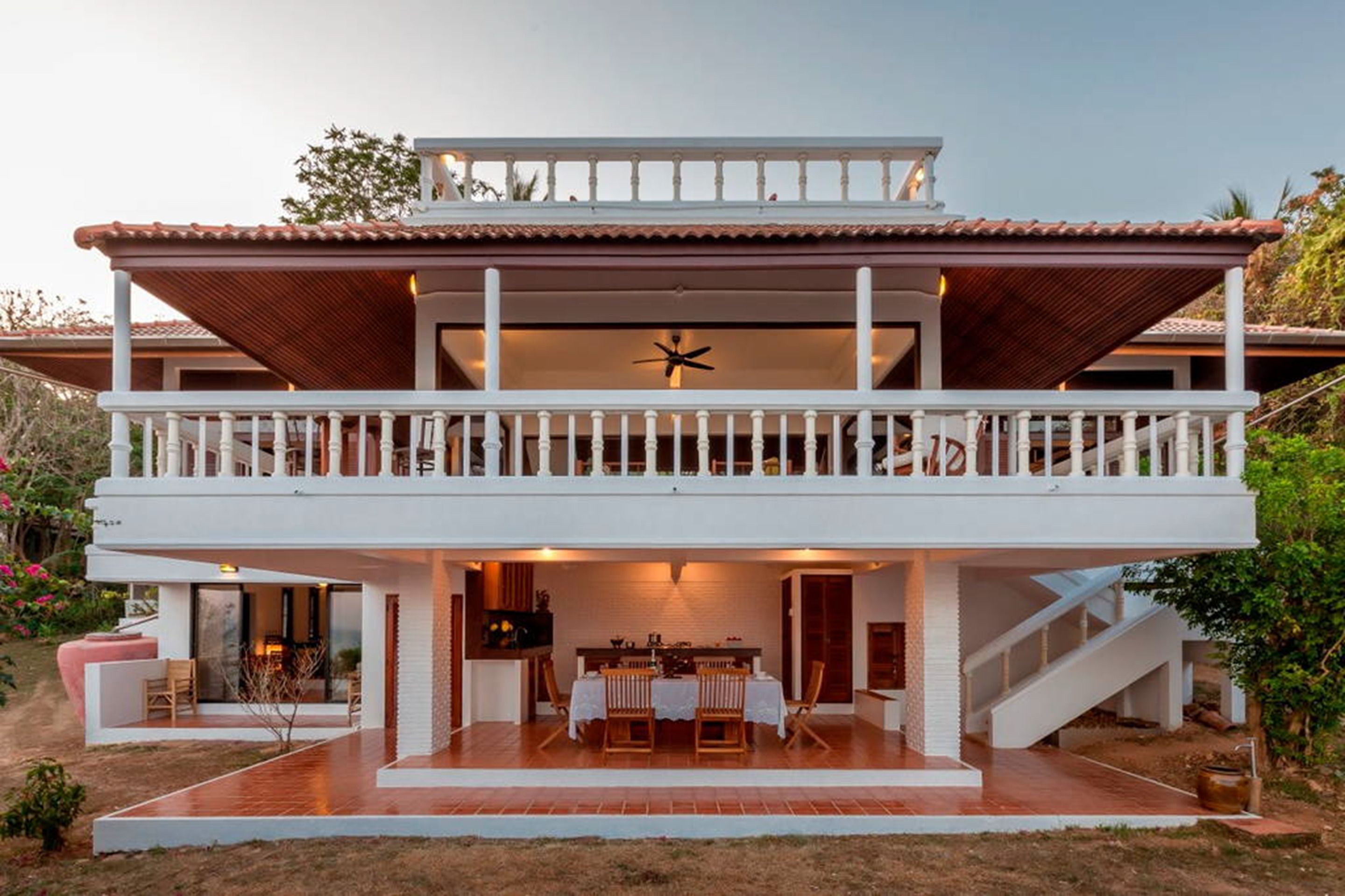 Baan Khunying - Secluded Beachfront