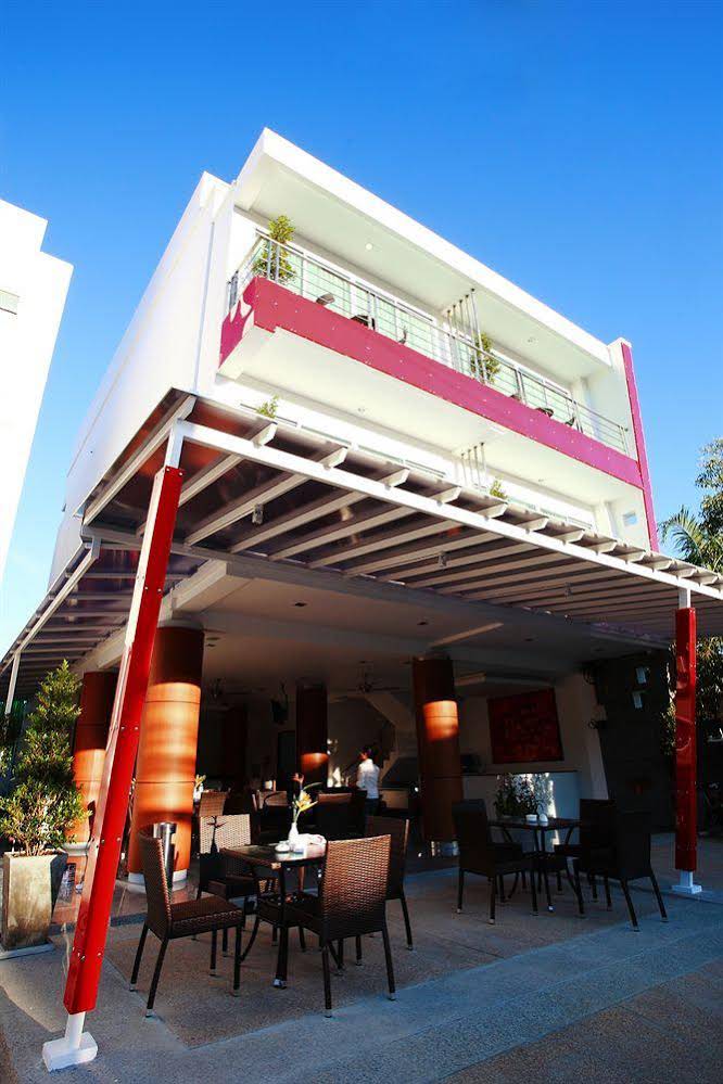 One World One Home Naiharn Hotel