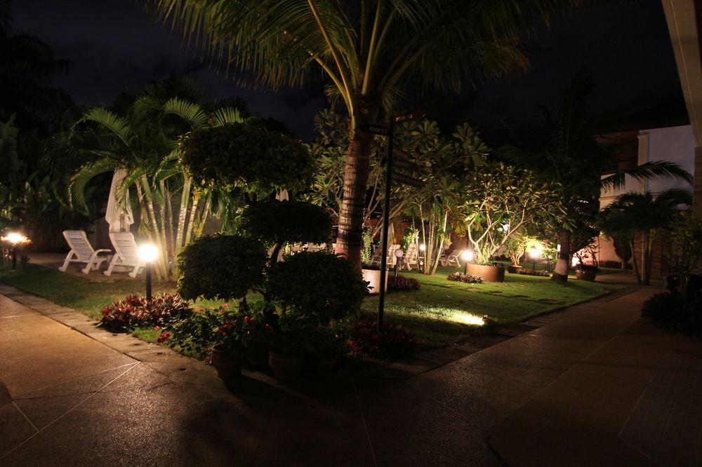 Babylon Pool Villas