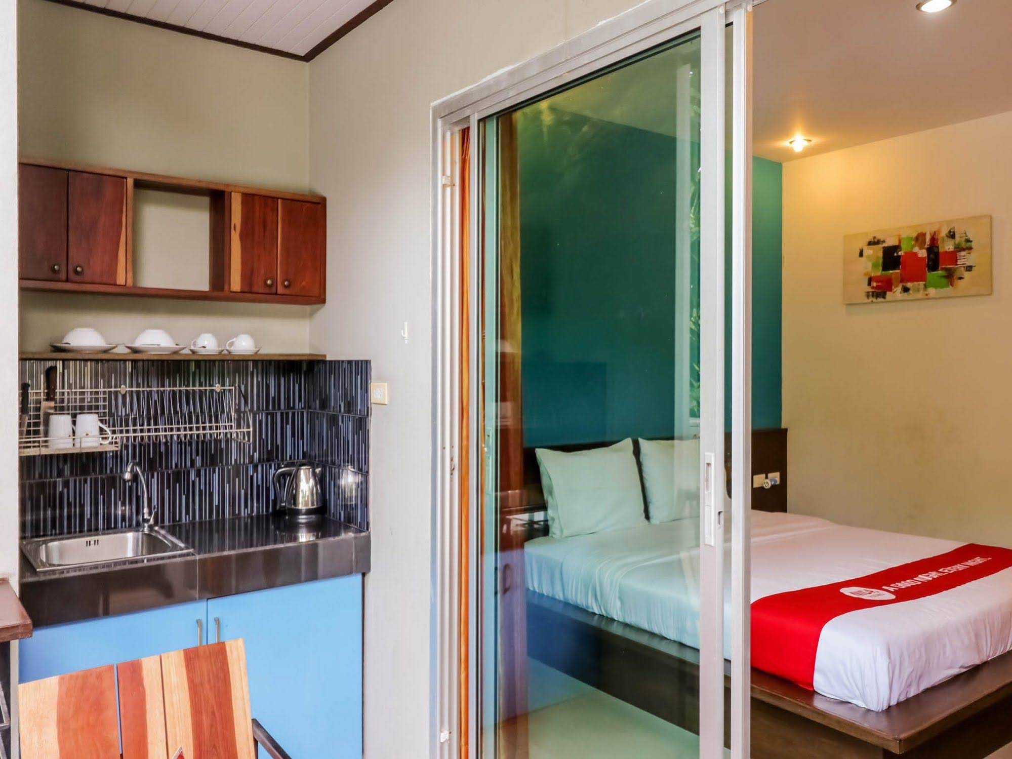 Benjamas Place by NIDA Rooms