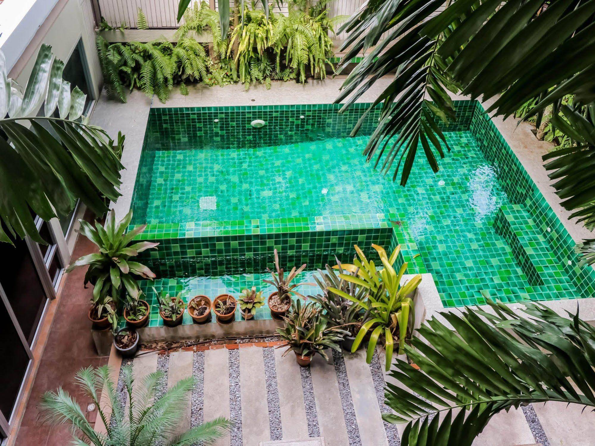 Benjamas Place by NIDA Rooms