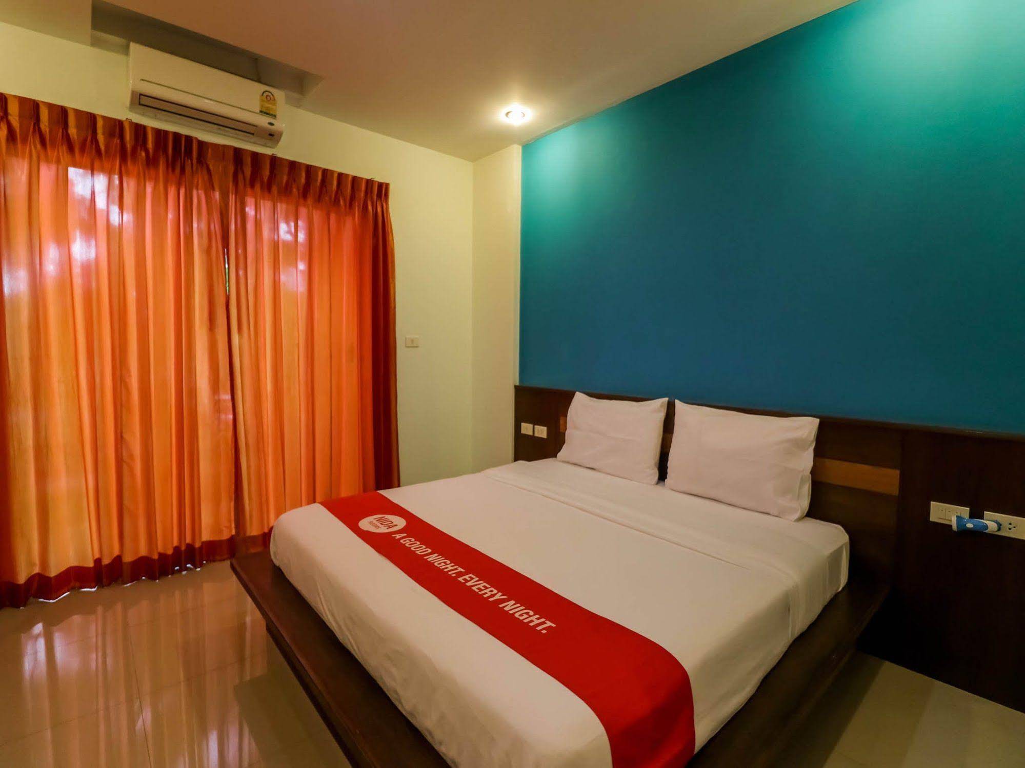 Benjamas Place by NIDA Rooms