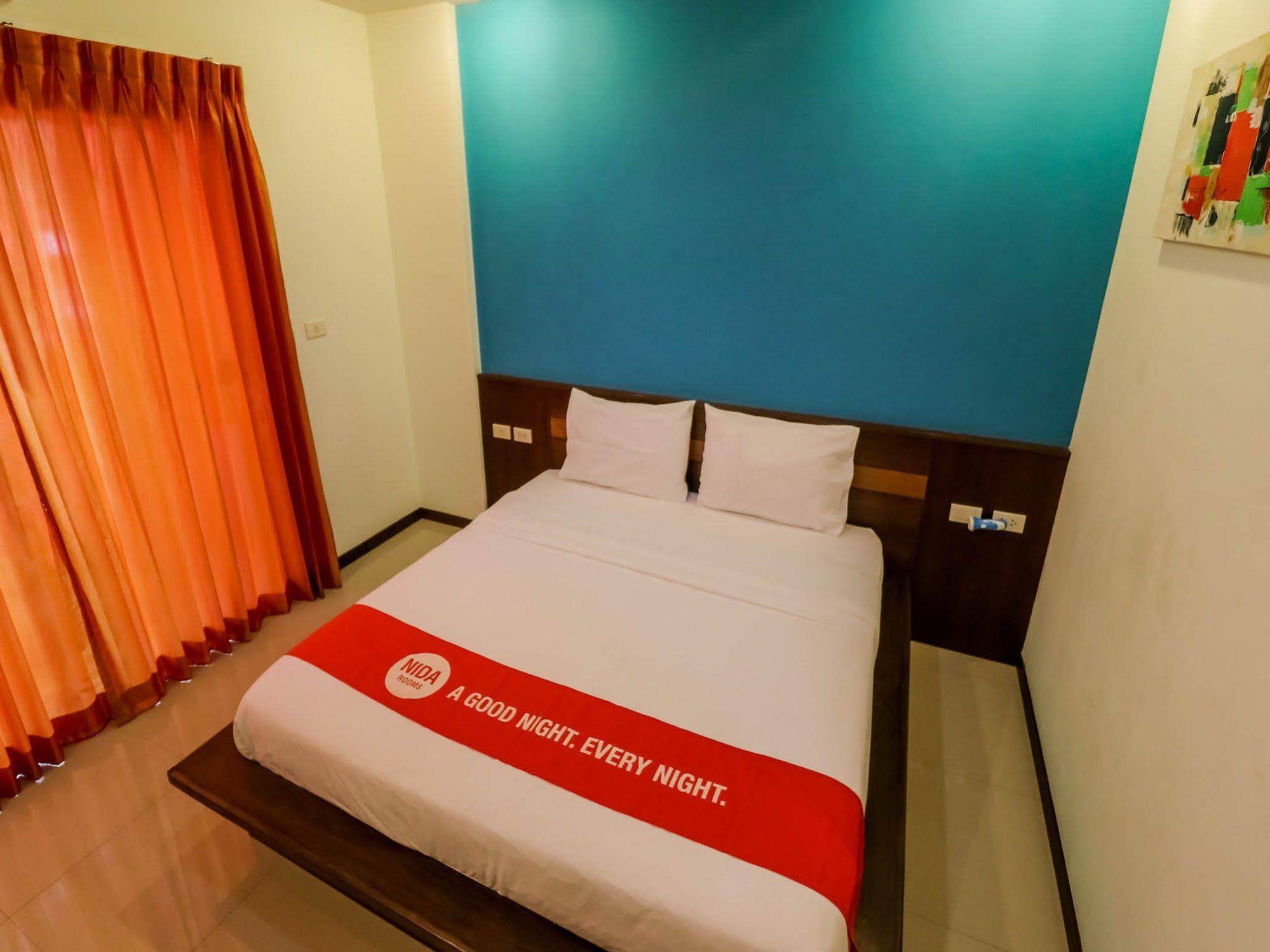 Benjamas Place by NIDA Rooms