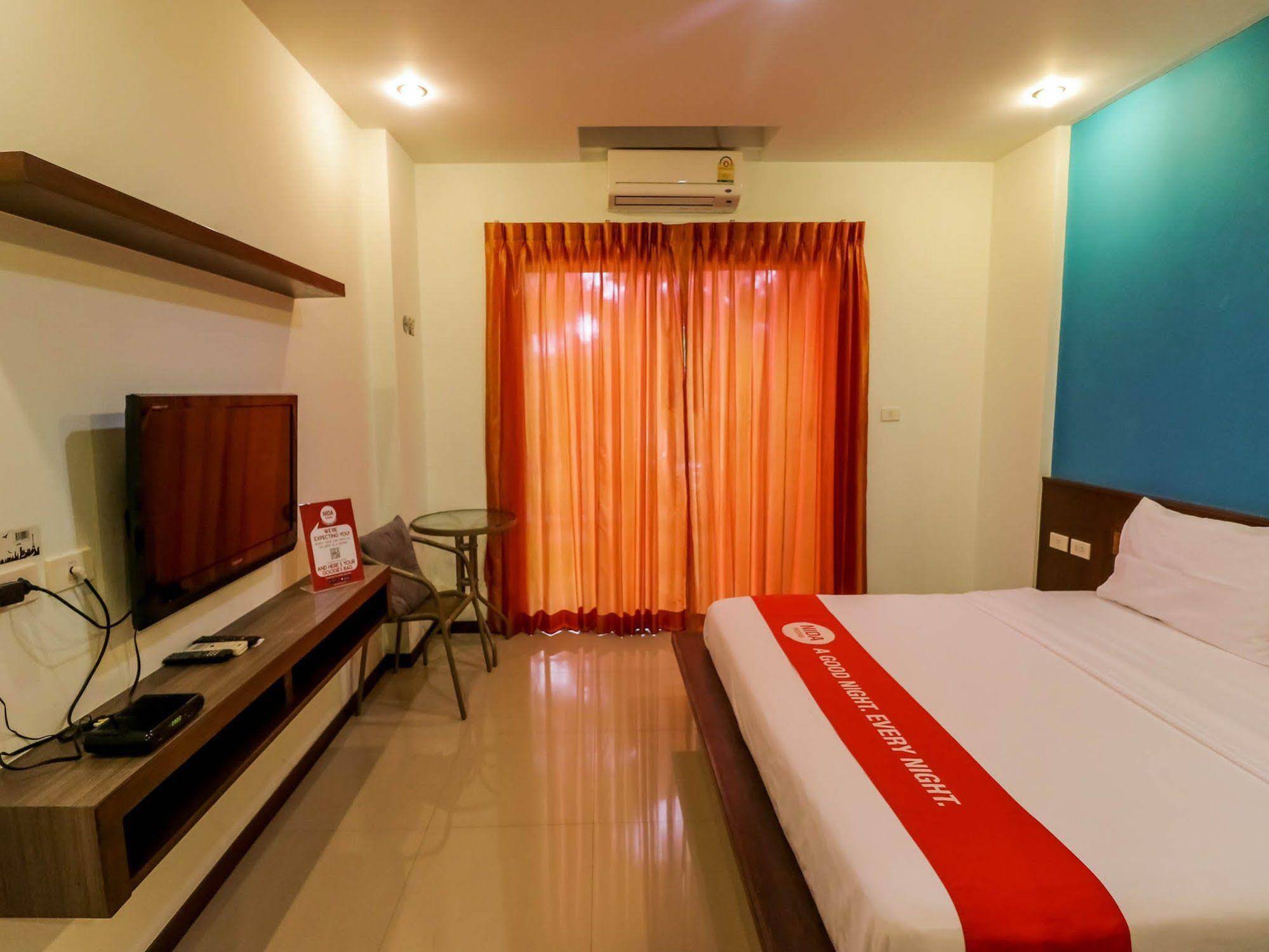 Benjamas Place by NIDA Rooms