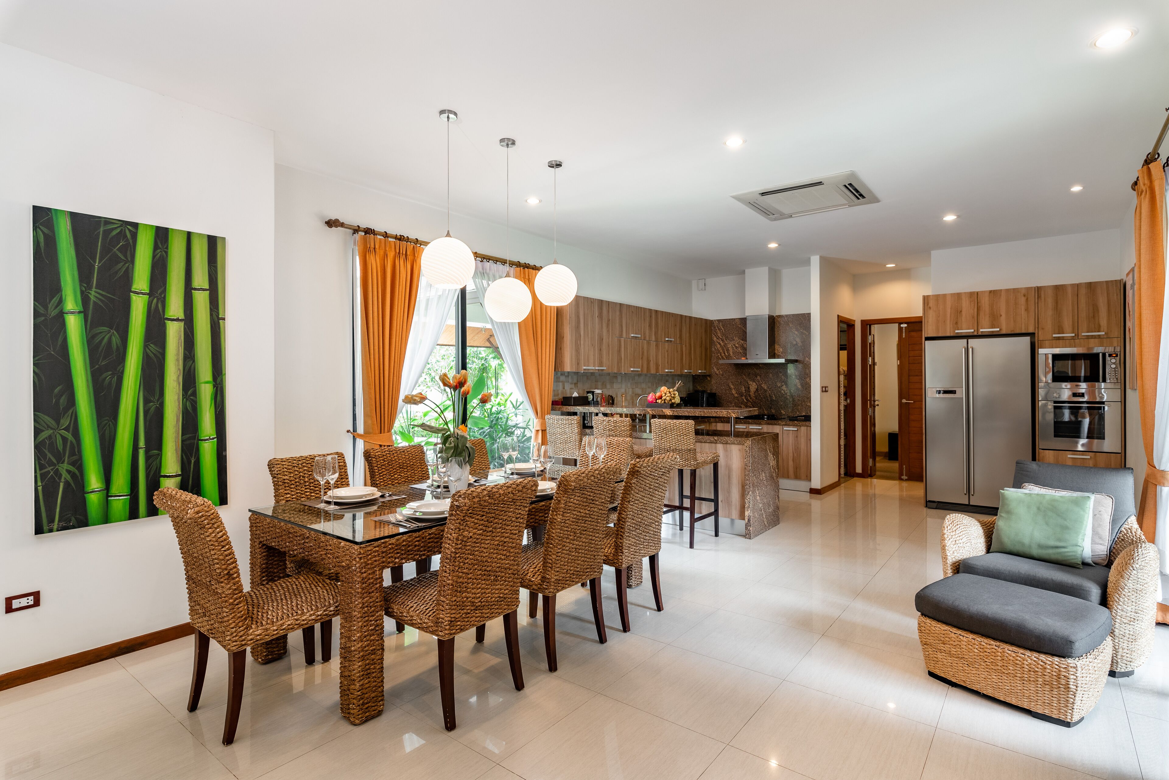 Champagne Pool Villa